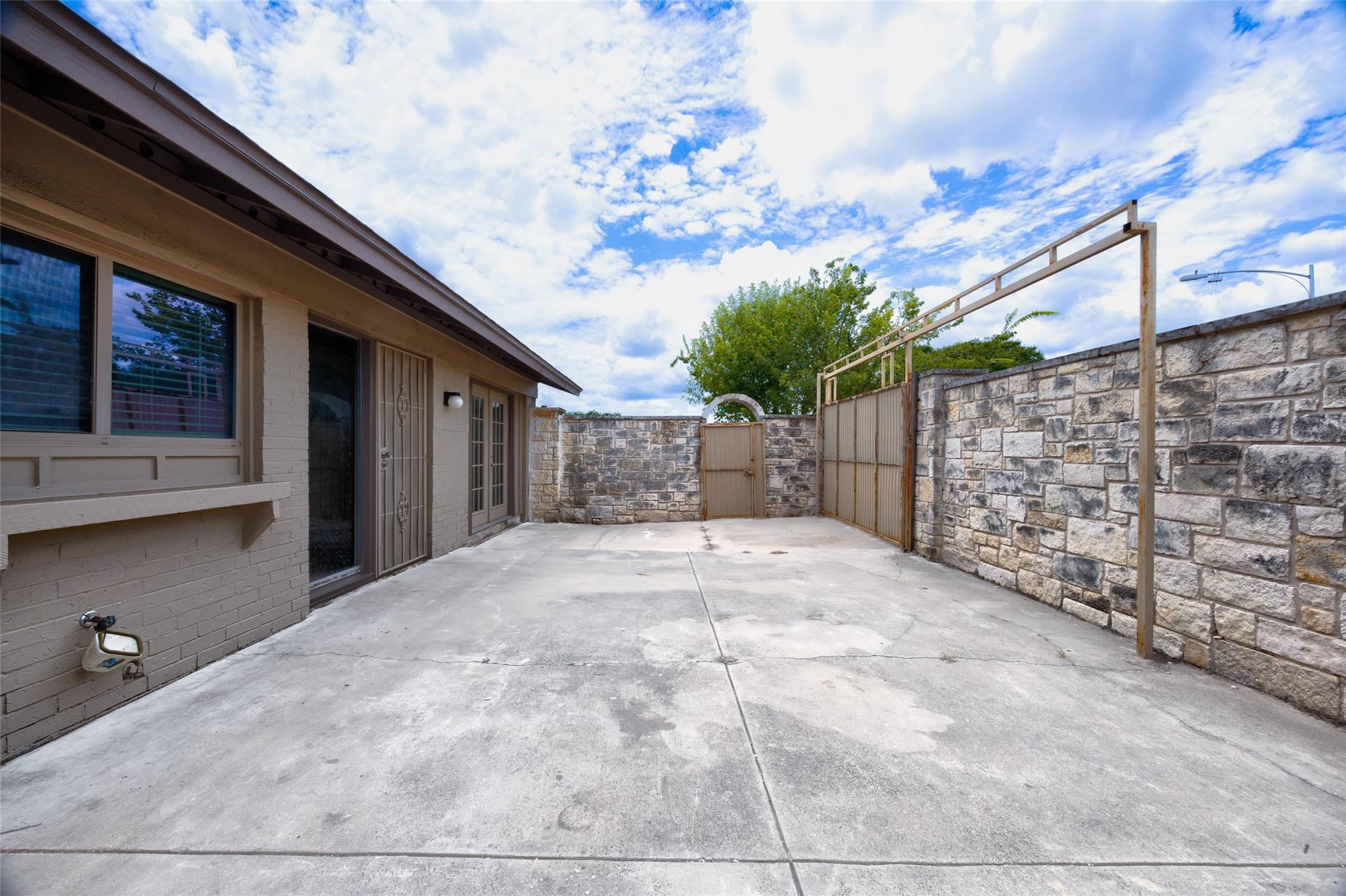 9415 Quail Meadow Dr Property Photo 36