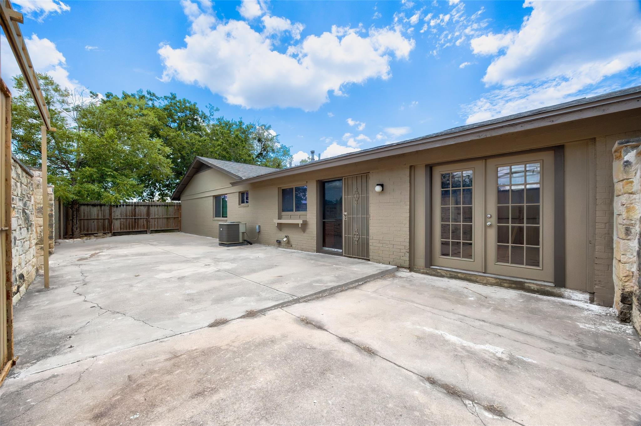 9415 Quail Meadow Dr Property Photo 37