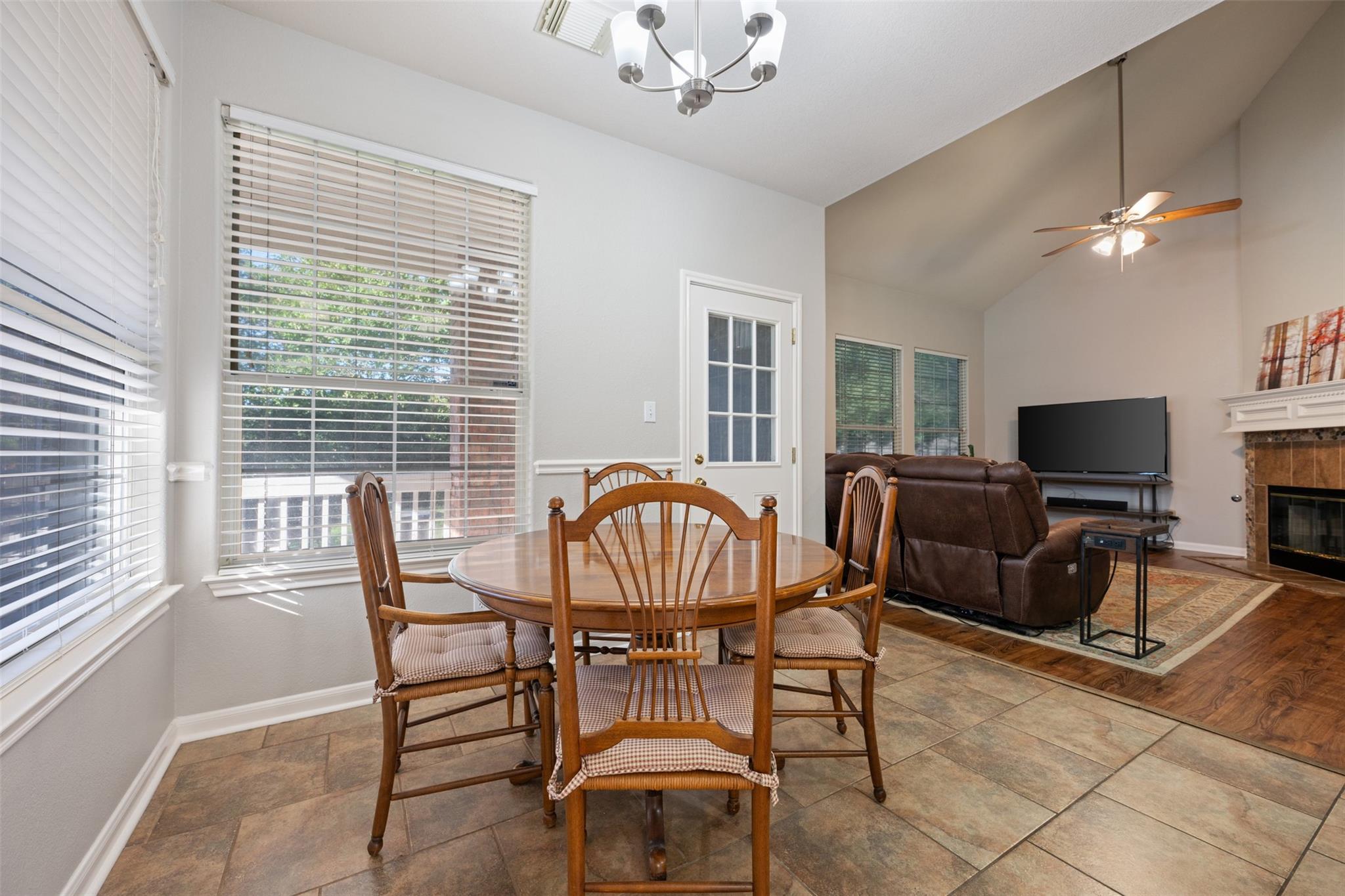4435 Hunters Lodge Dr Property Photo 16
