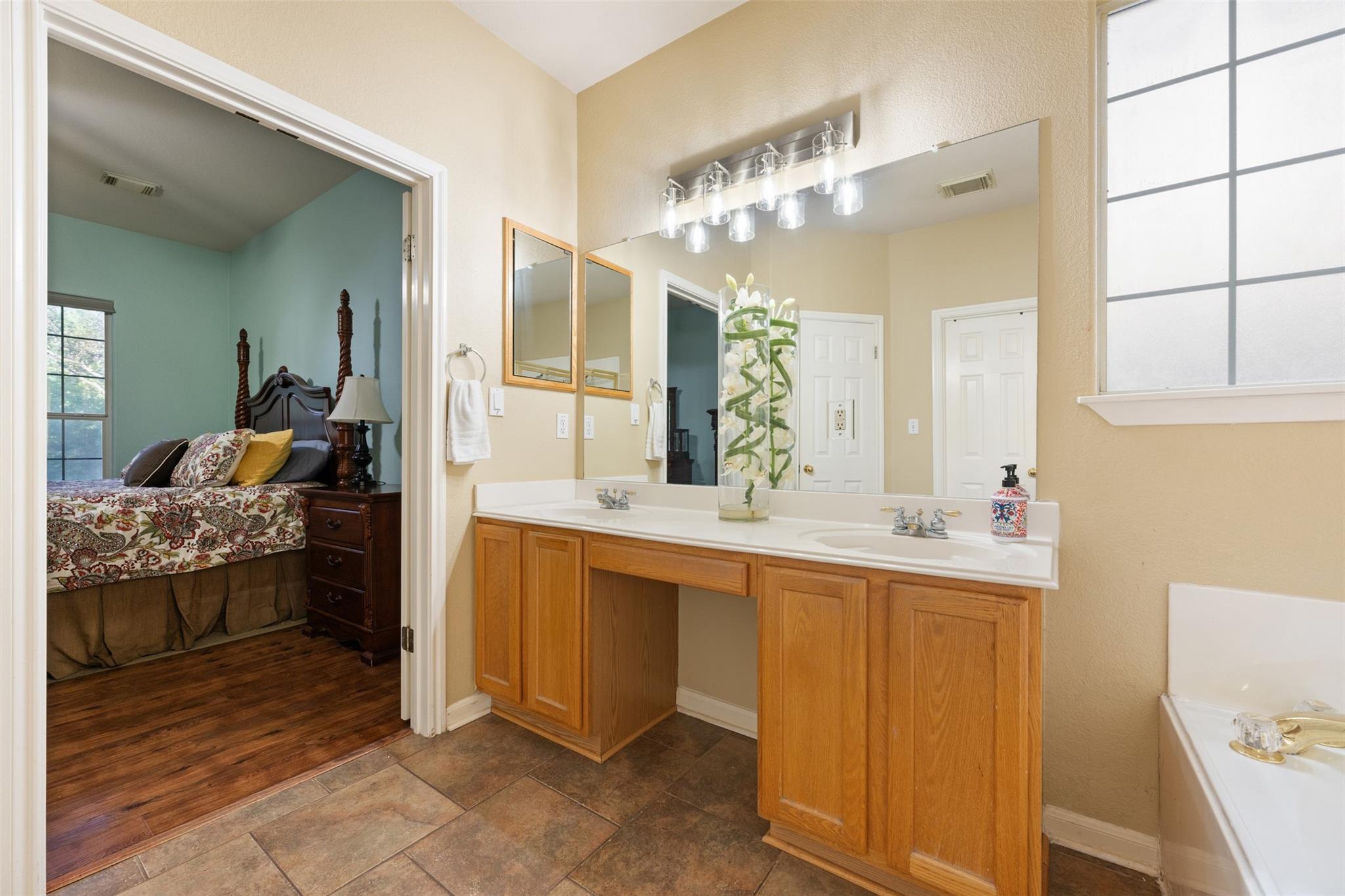 4435 Hunters Lodge Dr Property Photo 27