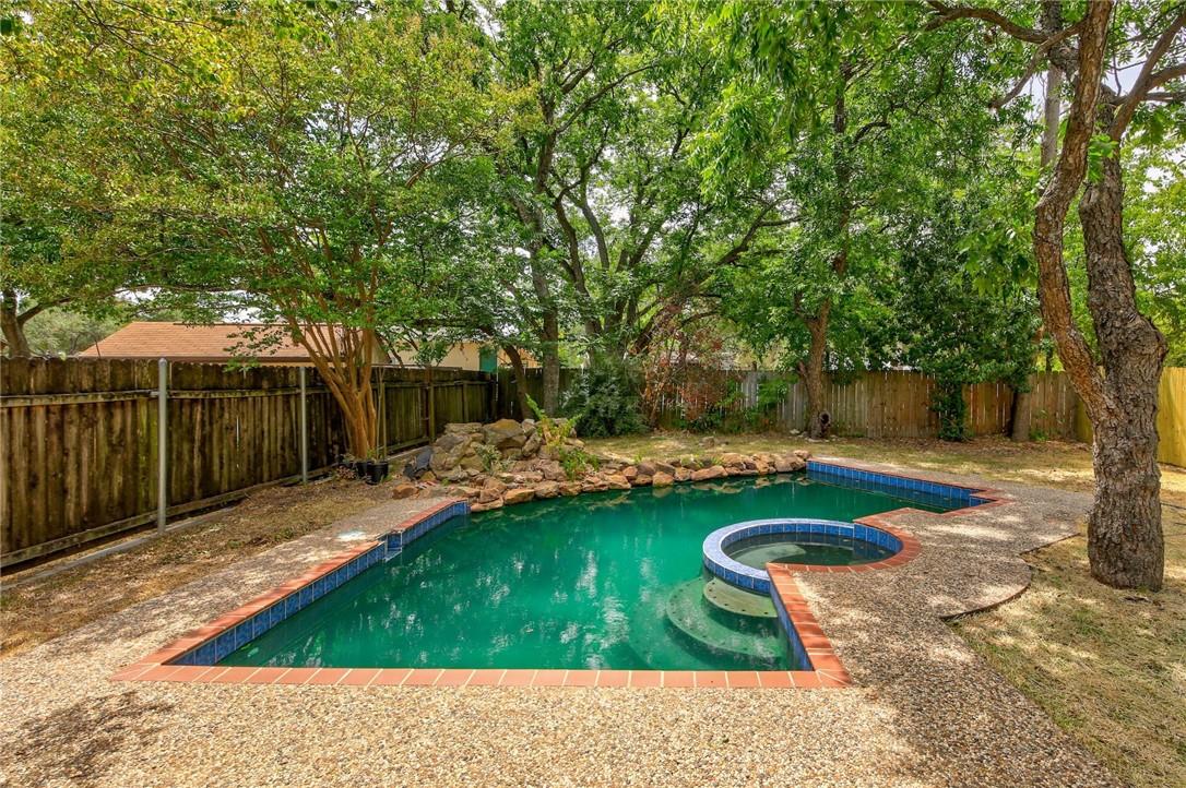 12304 Burrridge Dr A Property Photo