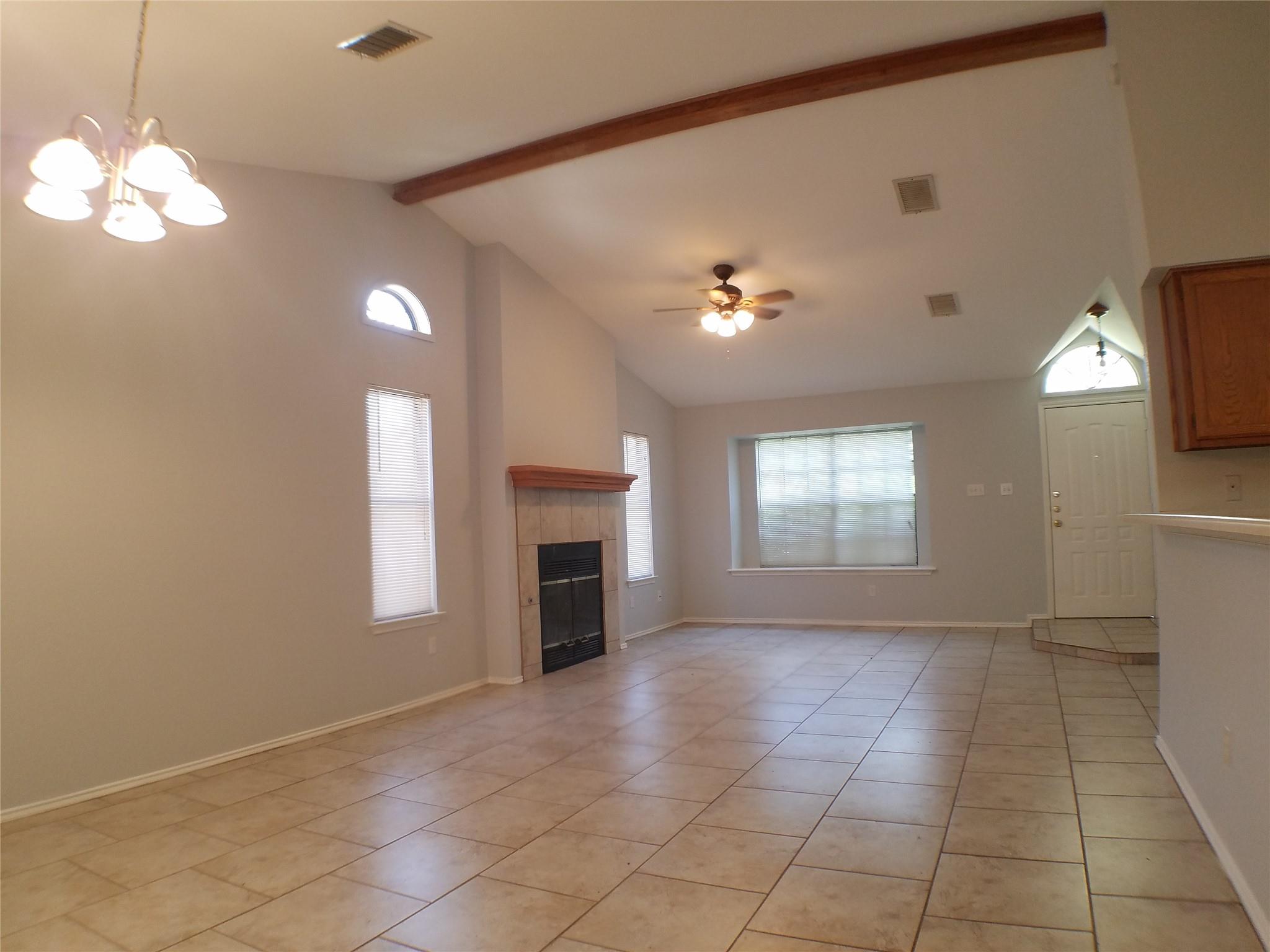 8310 Los Ranchos Dr Property Photo 4