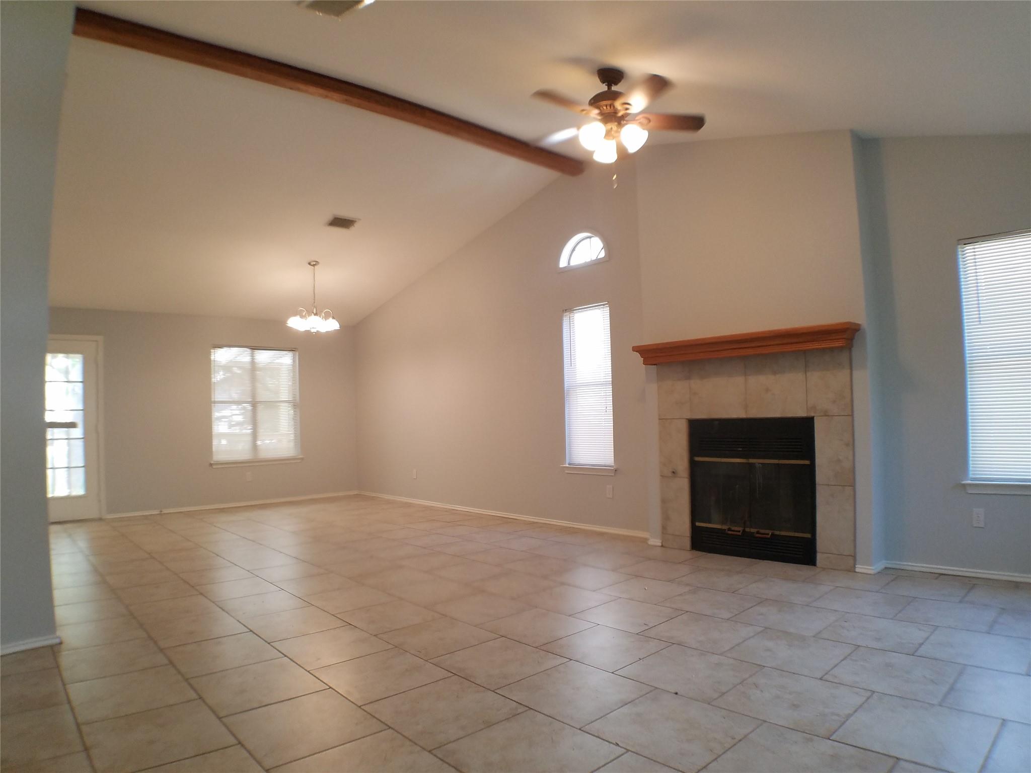8310 Los Ranchos Dr Property Photo 5