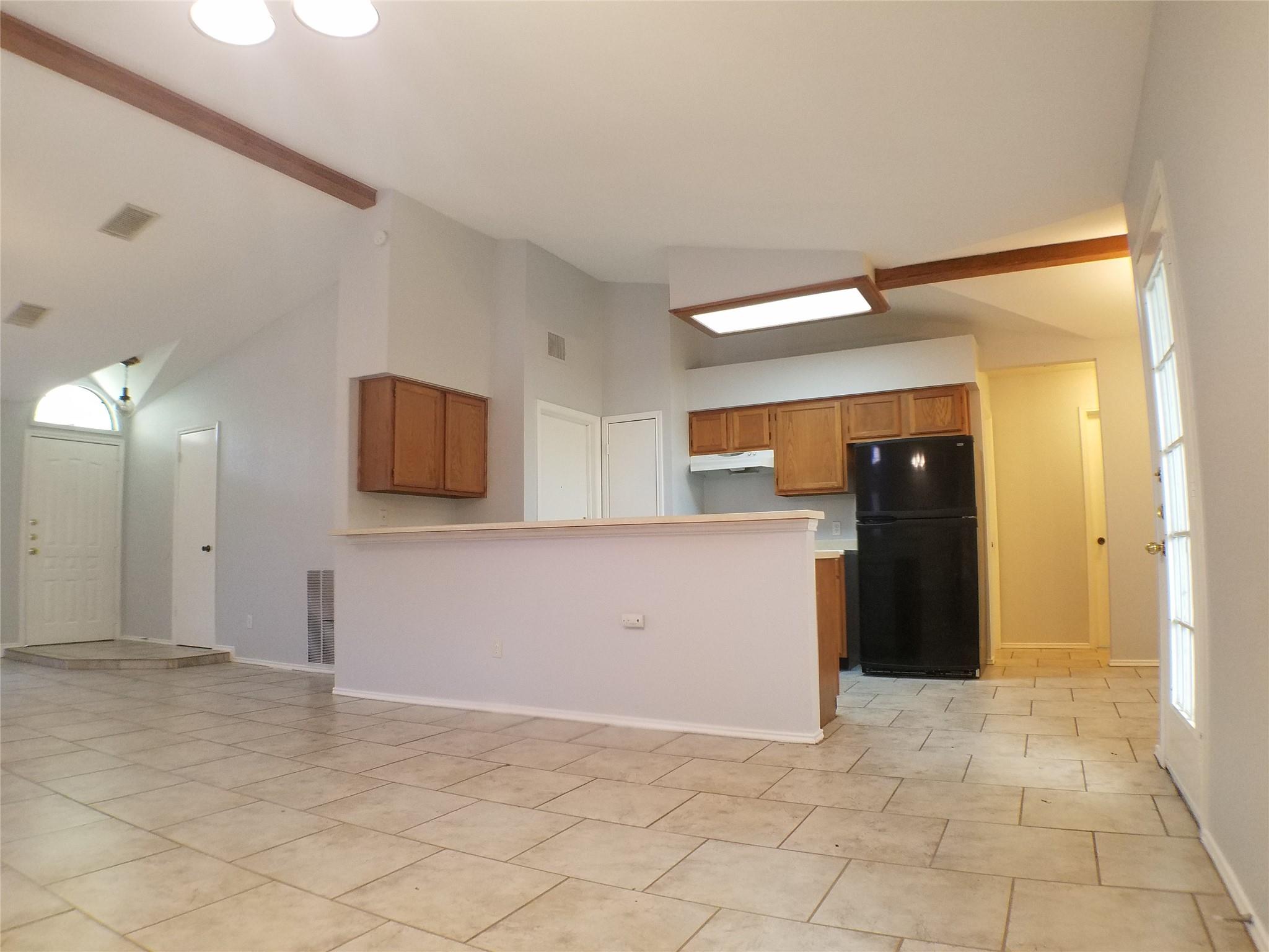 8310 Los Ranchos Dr Property Photo 8