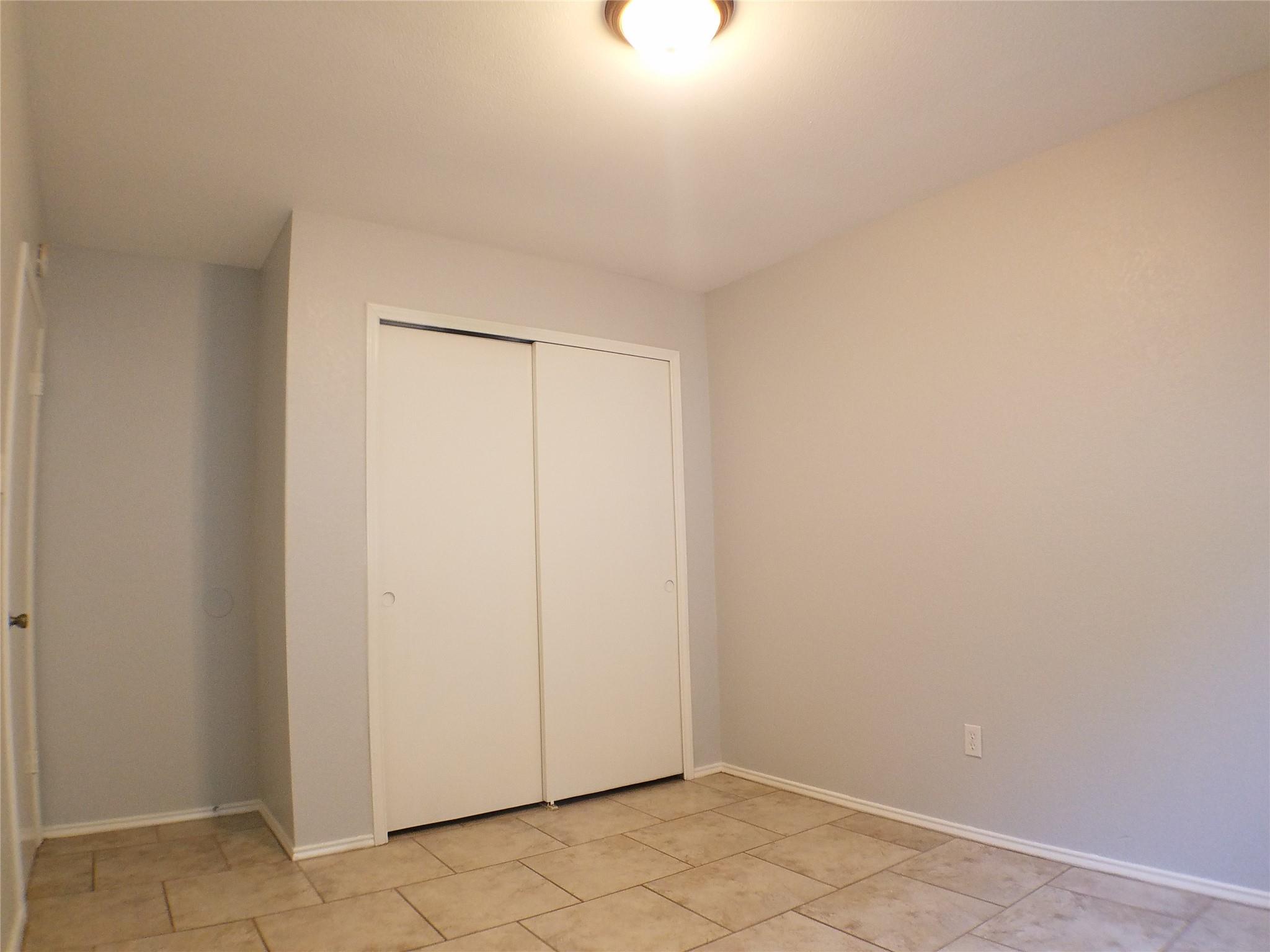 8310 Los Ranchos Dr Property Photo 21