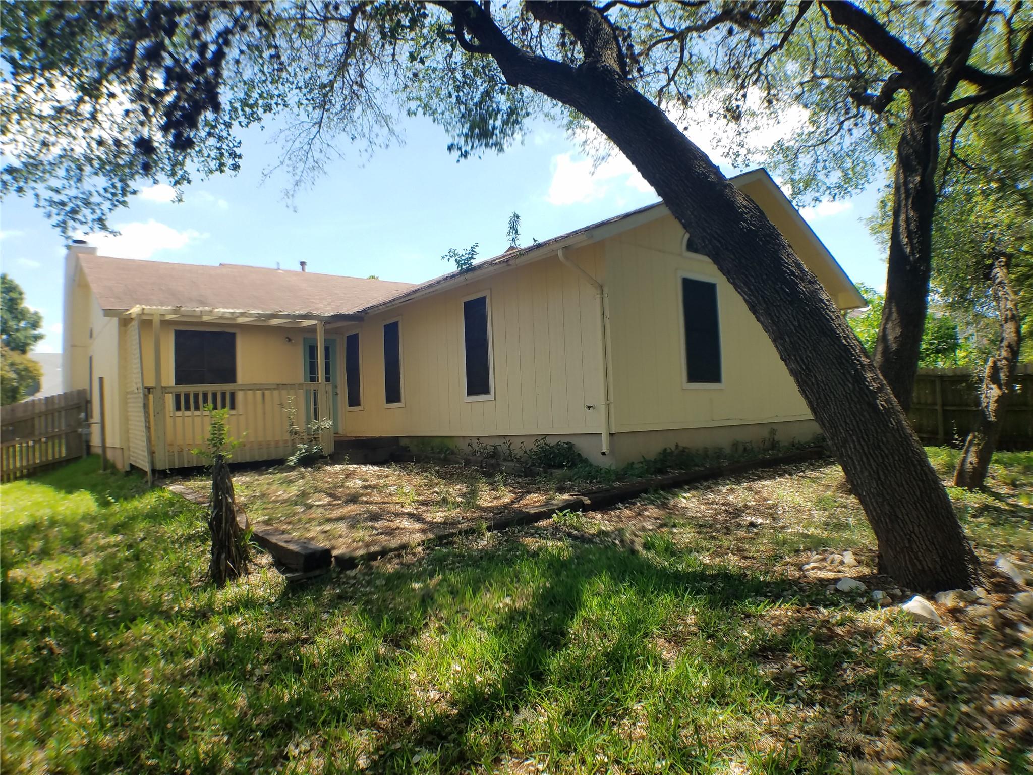 8310 Los Ranchos Dr Property Photo 27