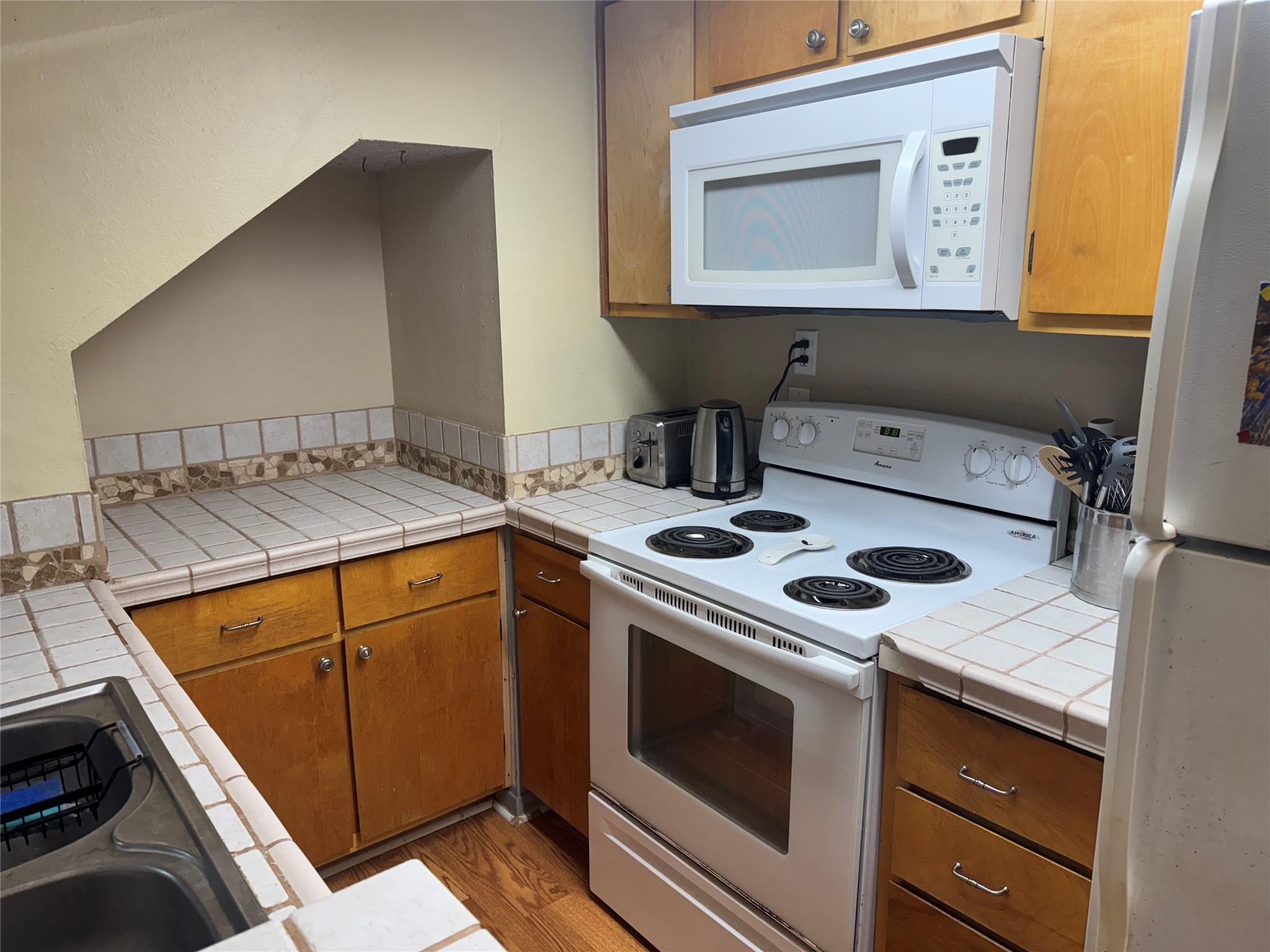 2510 San Gabriel St #306 Property Photo 6