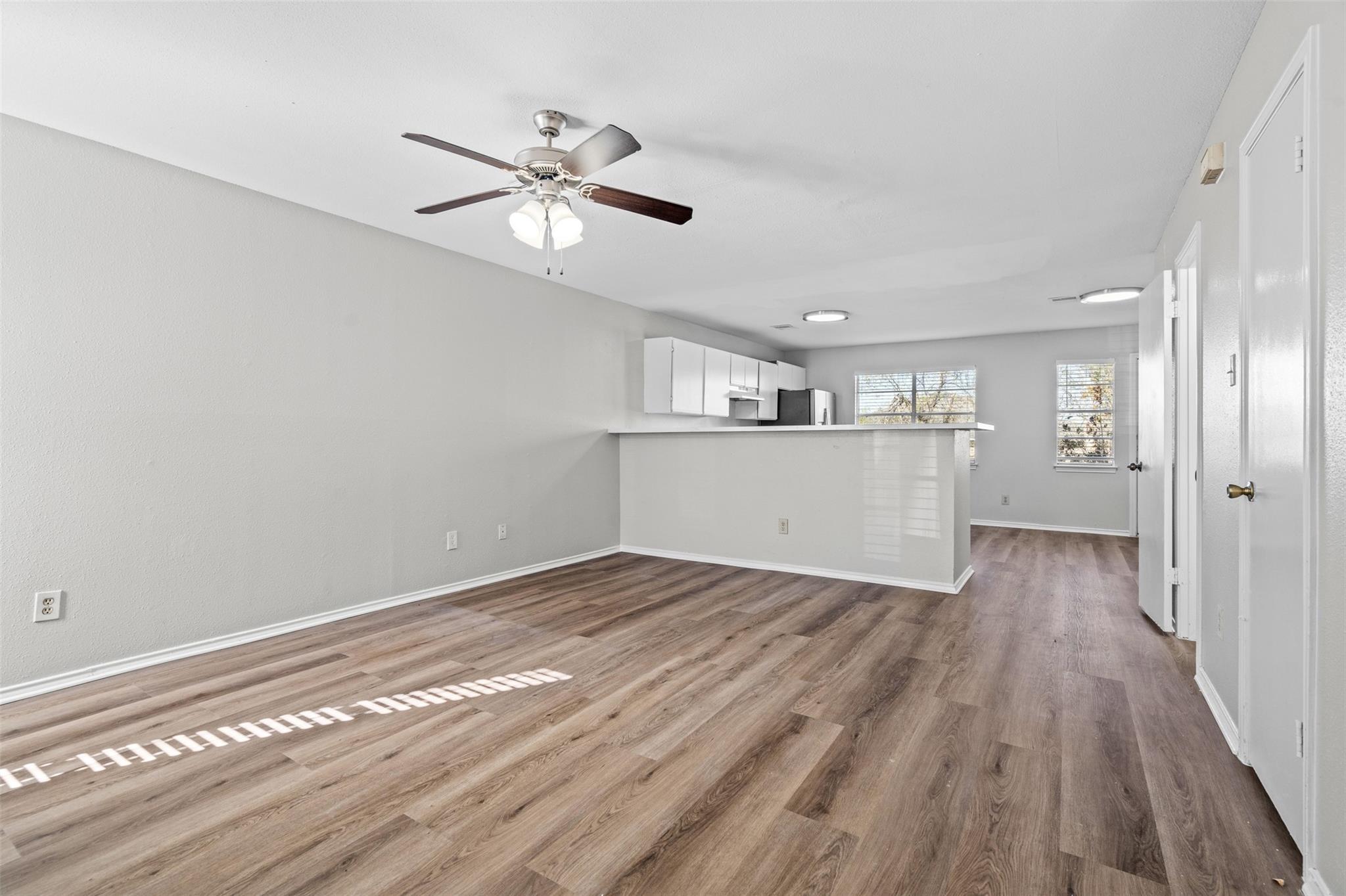 1823 River Crossing Cir #c Property Photo 4