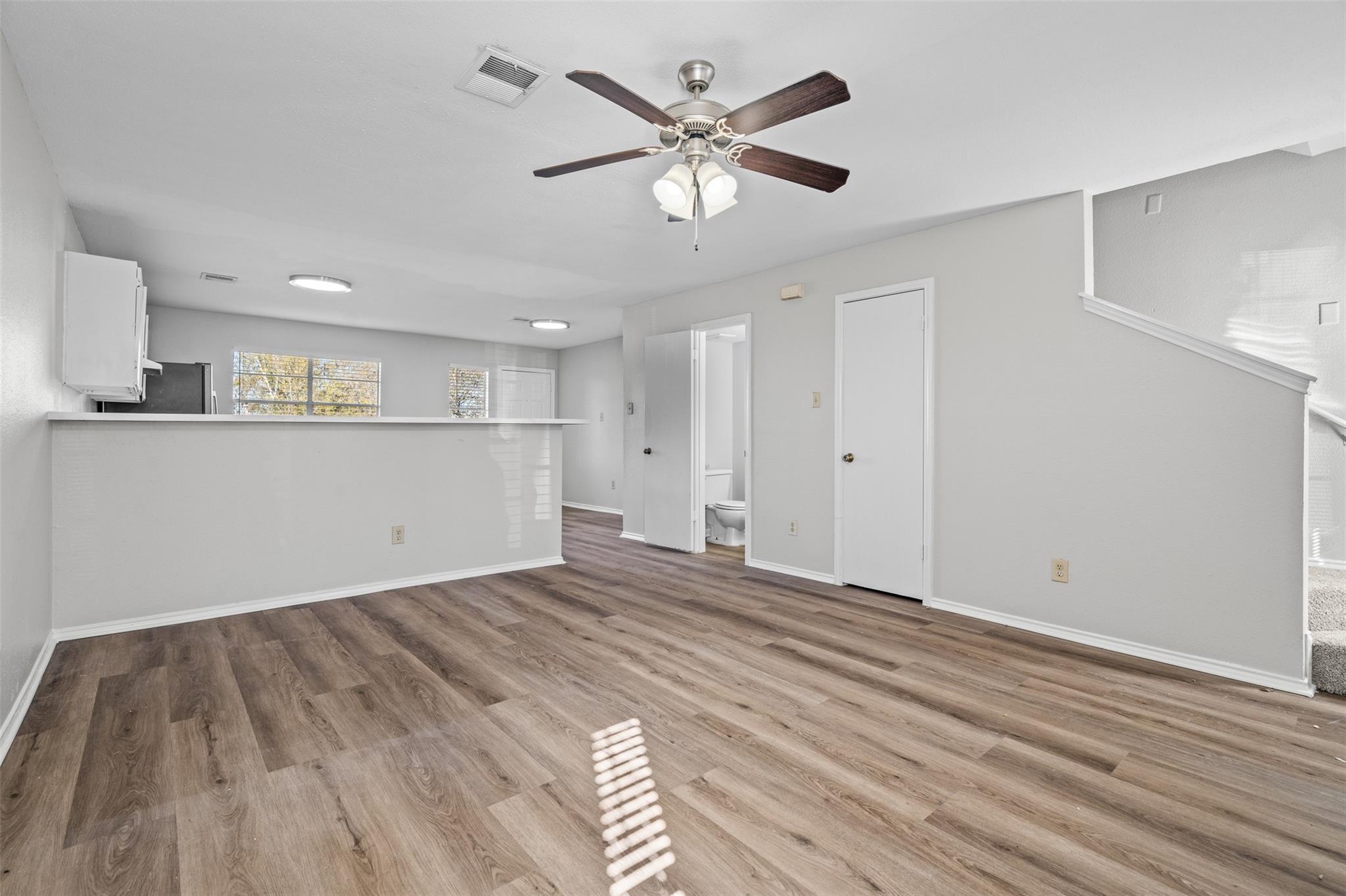 1823 River Crossing Cir #c Property Photo 5