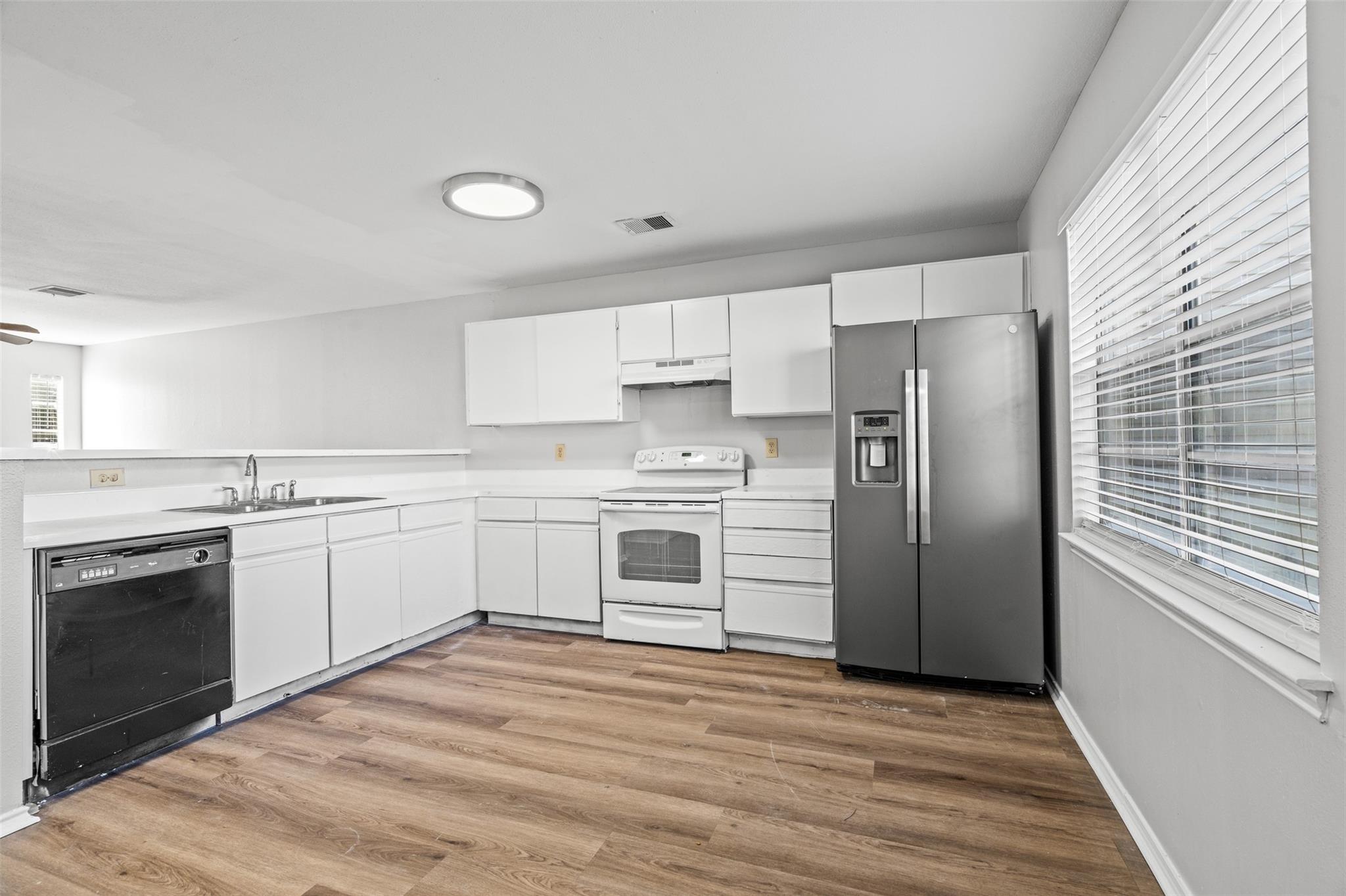 1823 River Crossing Cir #c Property Photo 9