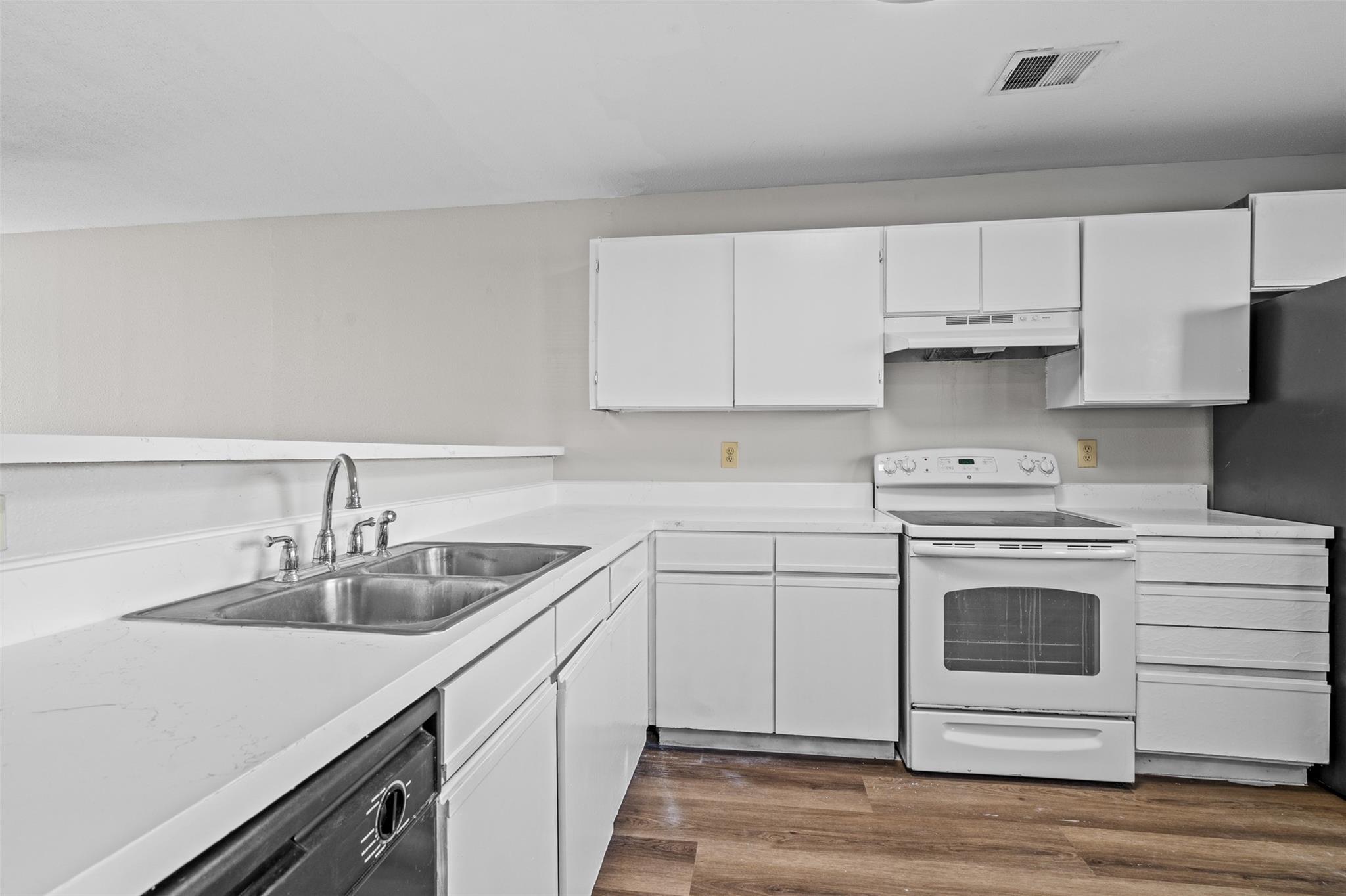 1823 River Crossing Cir #c Property Photo 11