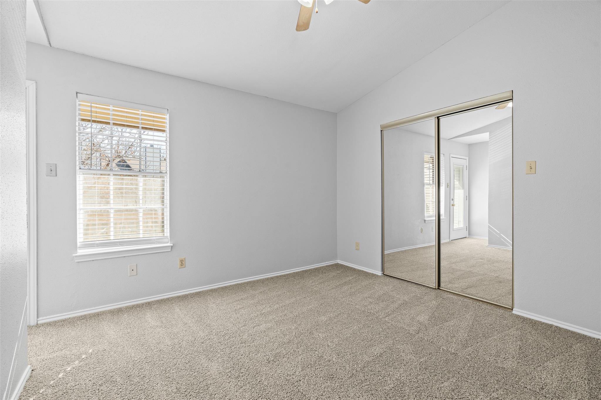 1823 River Crossing Cir #c Property Photo 17