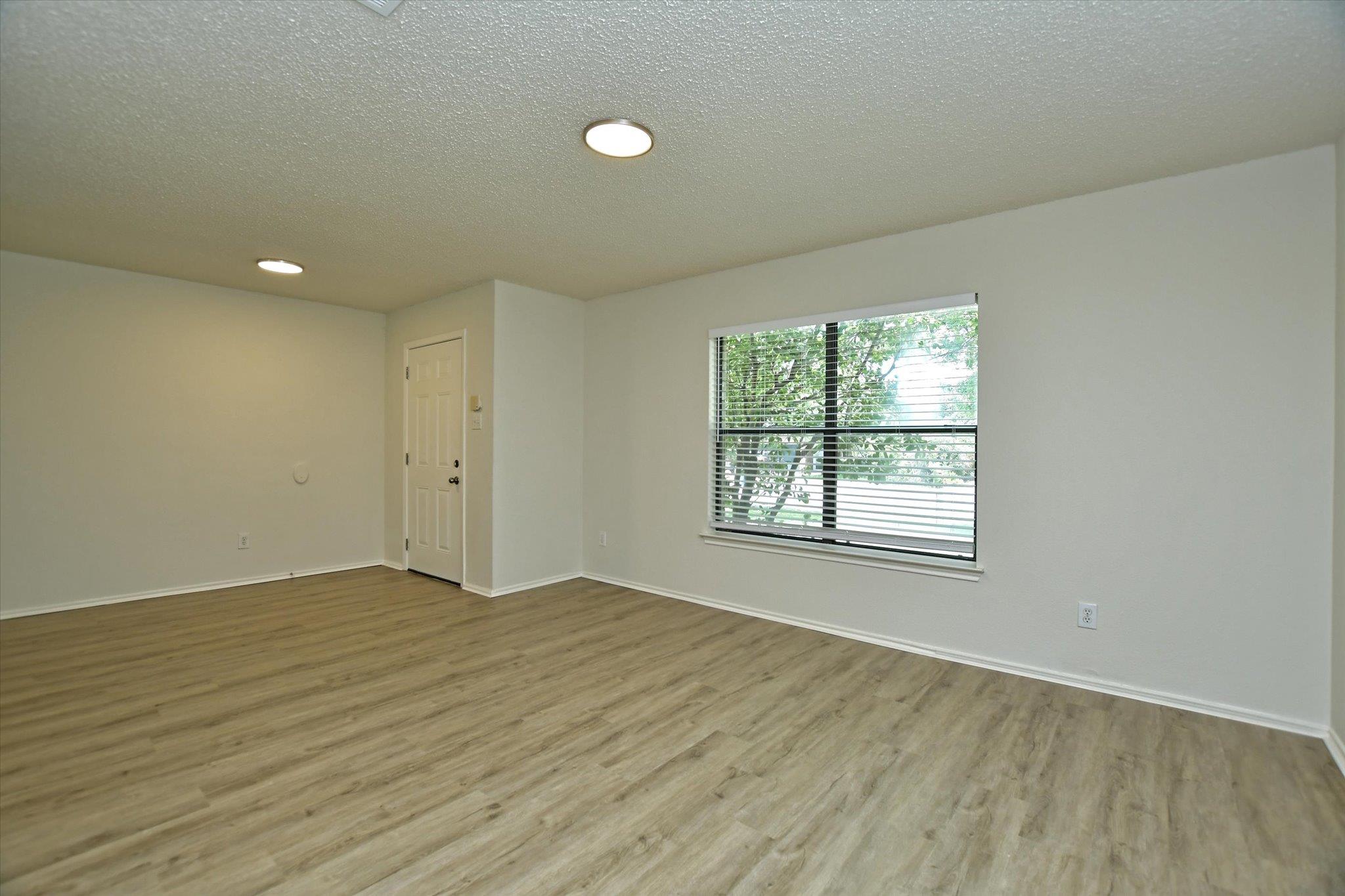 1201 Pike Path Property Photo 5