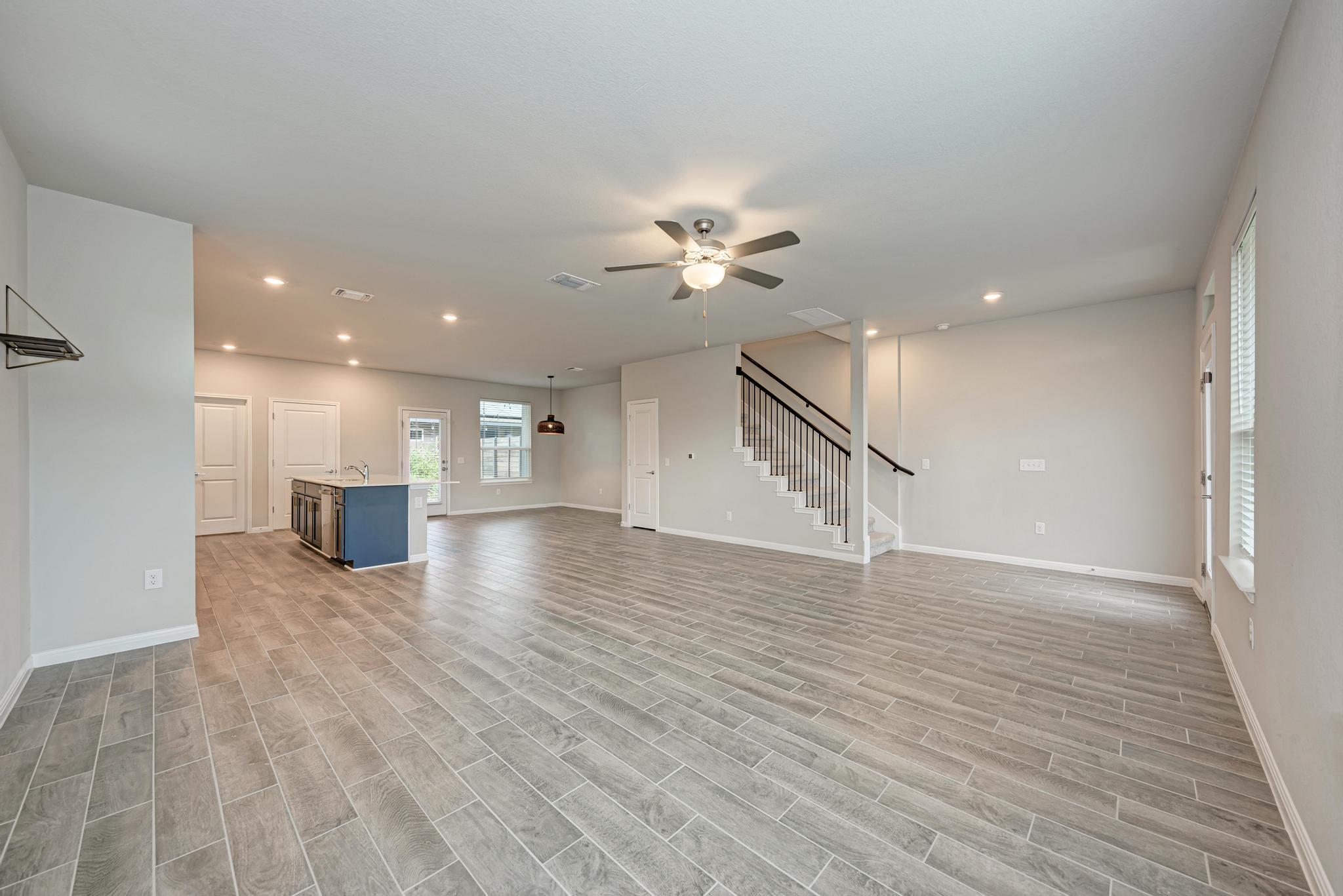 5408a Baythorne Dr Property Photo 2