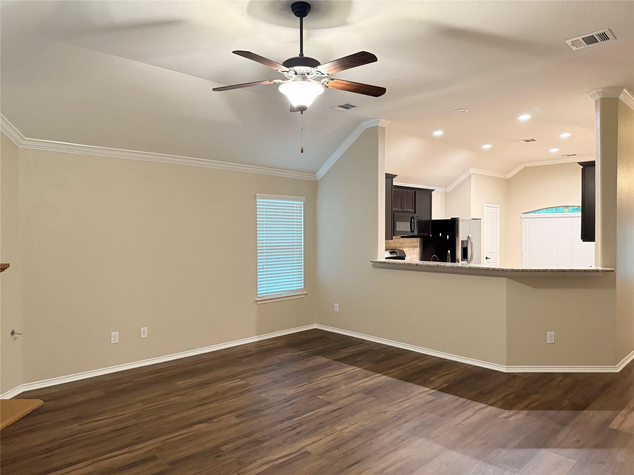 1704 Tranquility Ln Property Photo 11