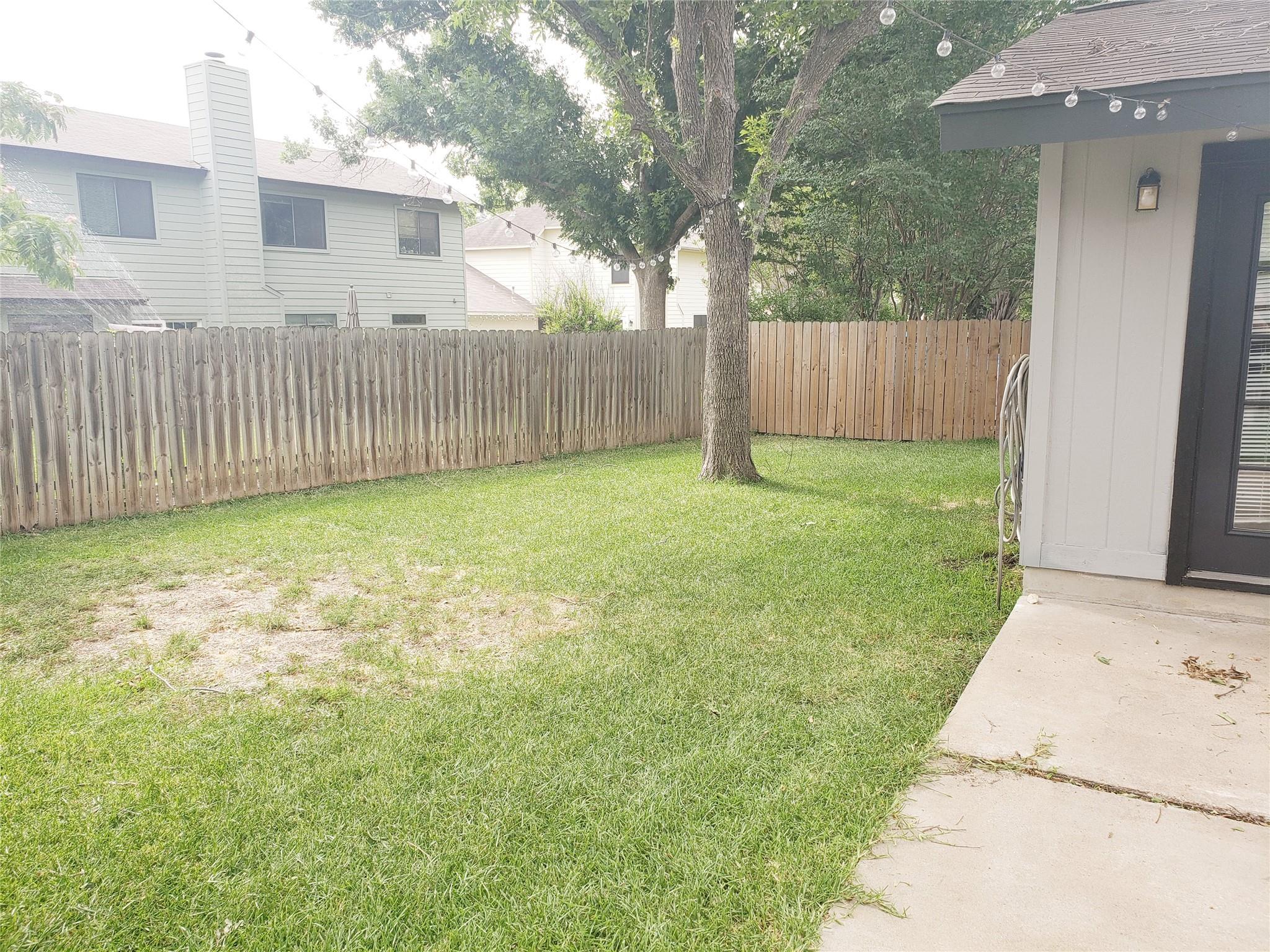 404 Oakridge Pass Property Photo 22