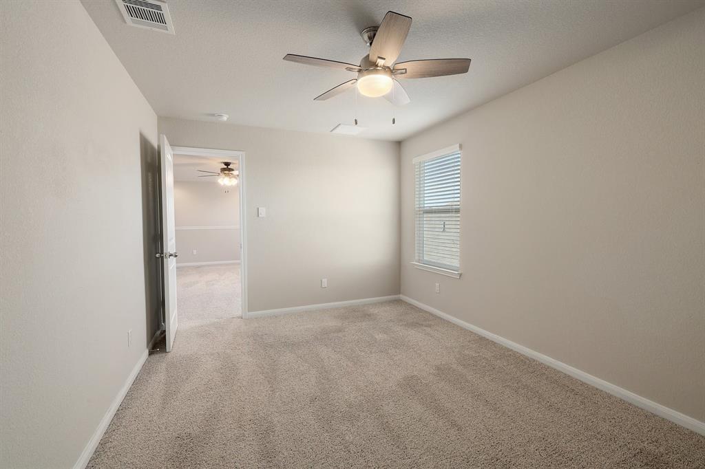 460 Galway Bay Ln Property Photo 10