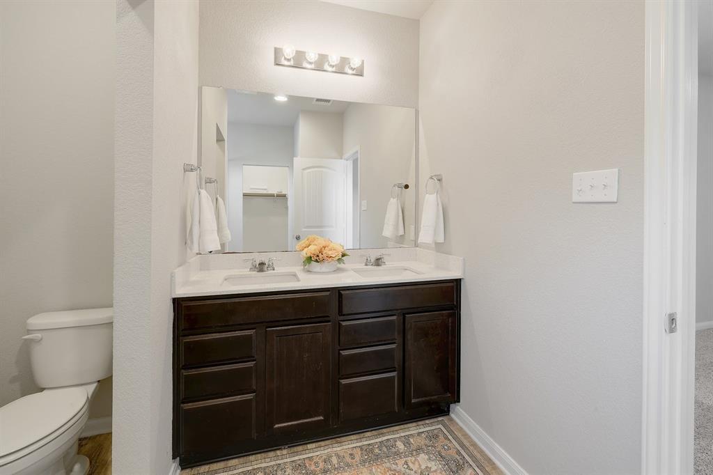 460 Galway Bay Ln Property Photo 12