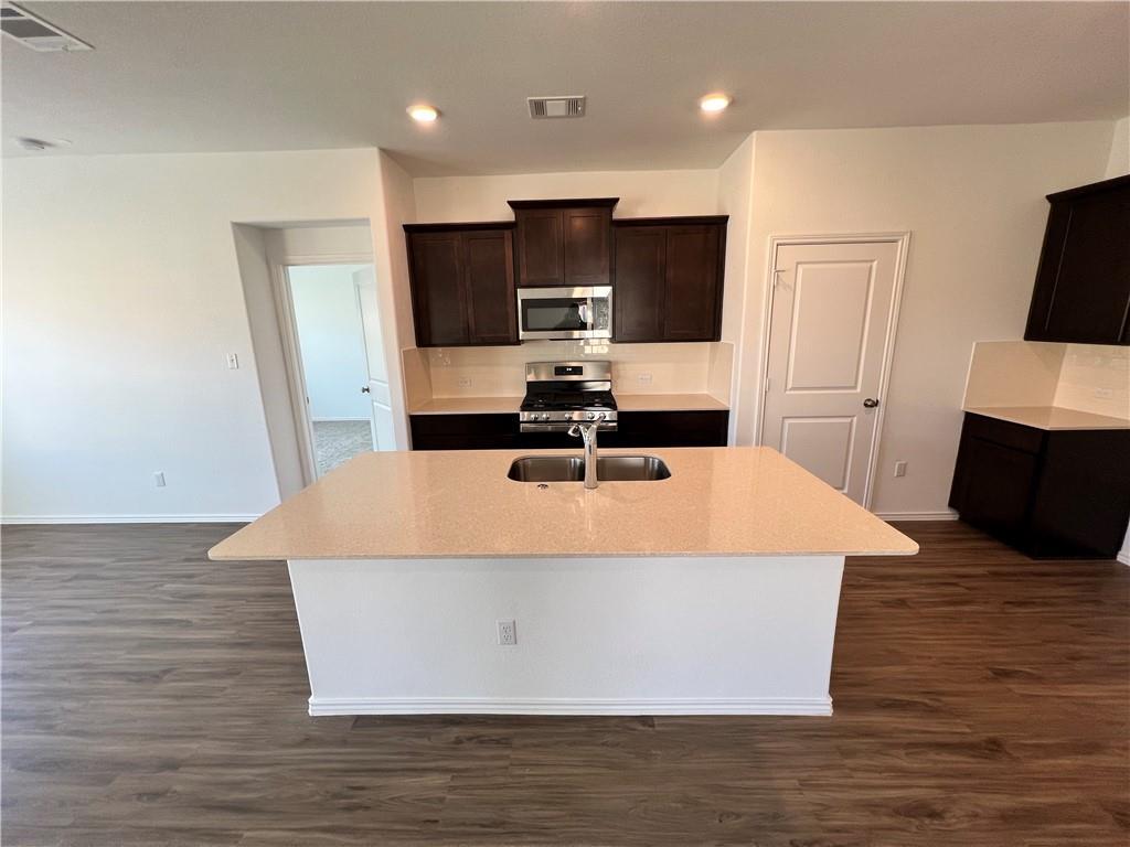 3305 Dusted Daisey St Property Photo 17