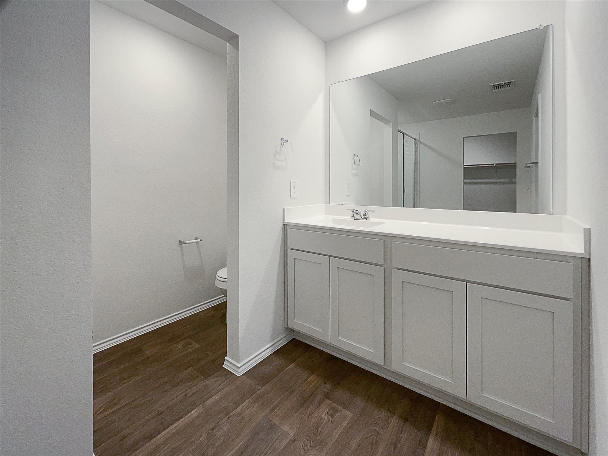 744 Arnold Loop Property Photo 15