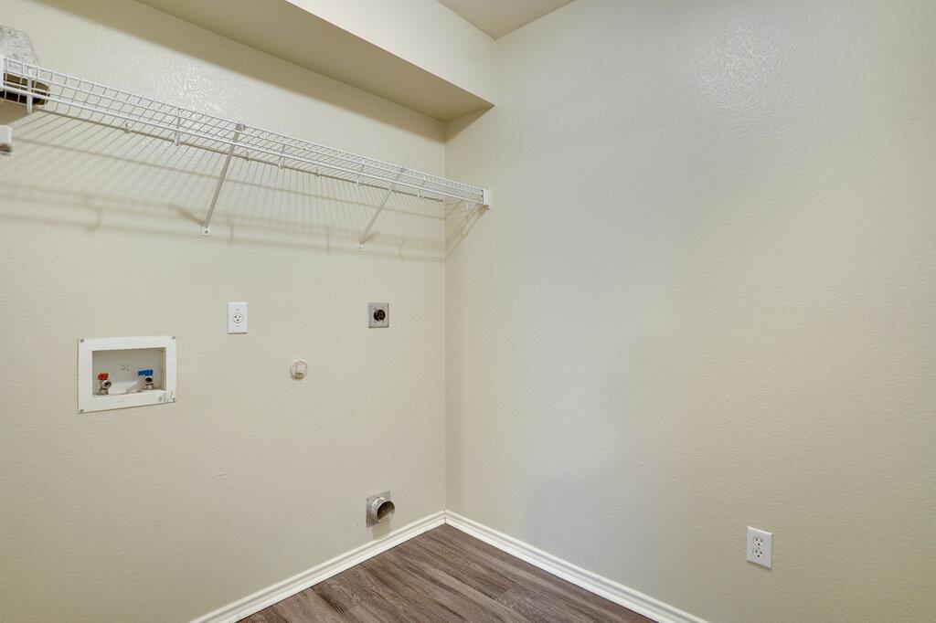 9405 Rowlands Sayle Rd Property Photo 19