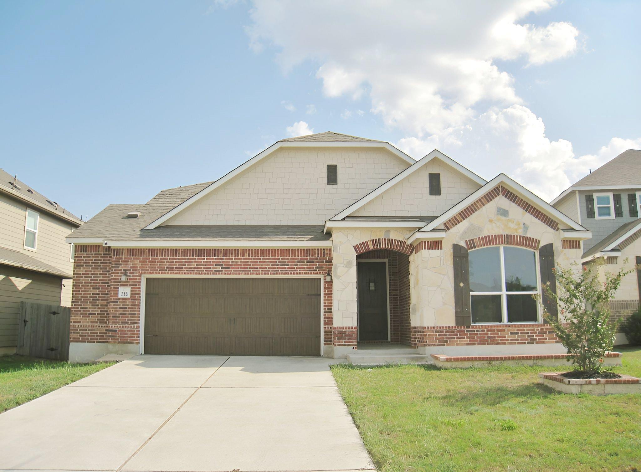 285 Kat Garnet Dr Property Photo 1