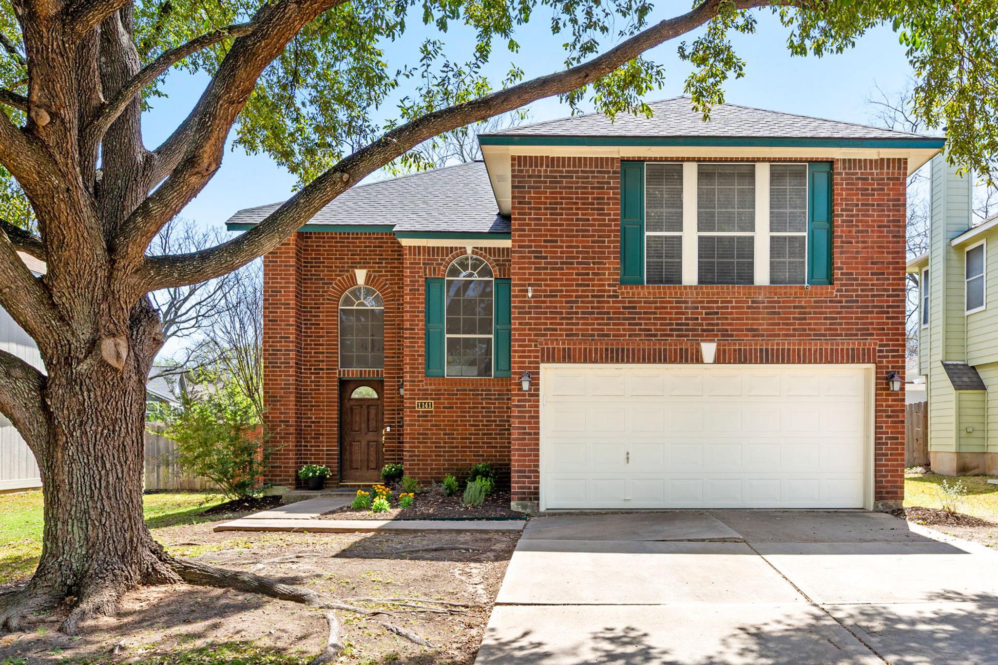 1141 Strickland Dr Property Photo