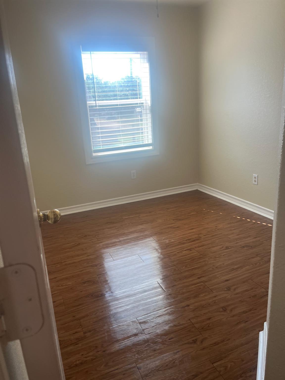 306 Anderson St #a Property Photo 6