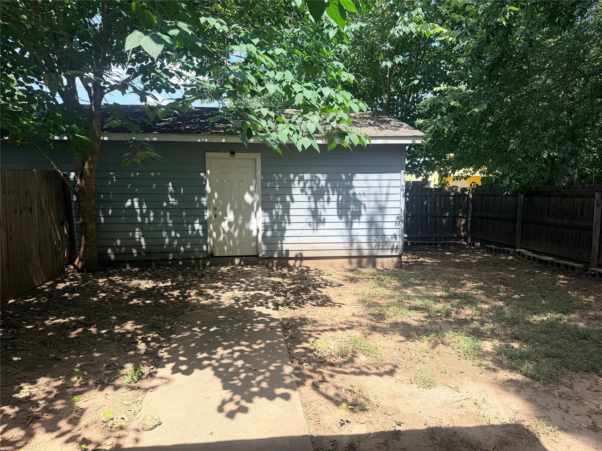 306 Anderson St #a Property Photo 19