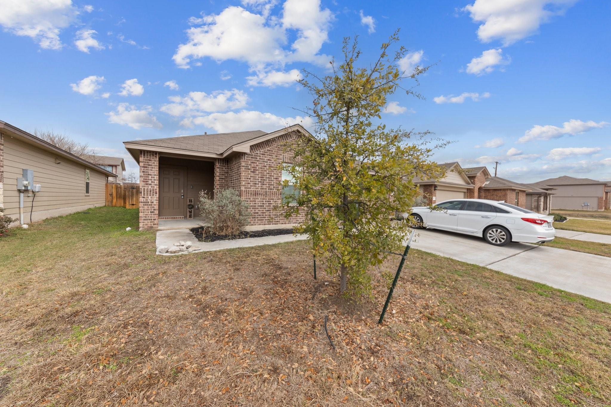 5805 Amelia Earhart Blvd Property Photo 2