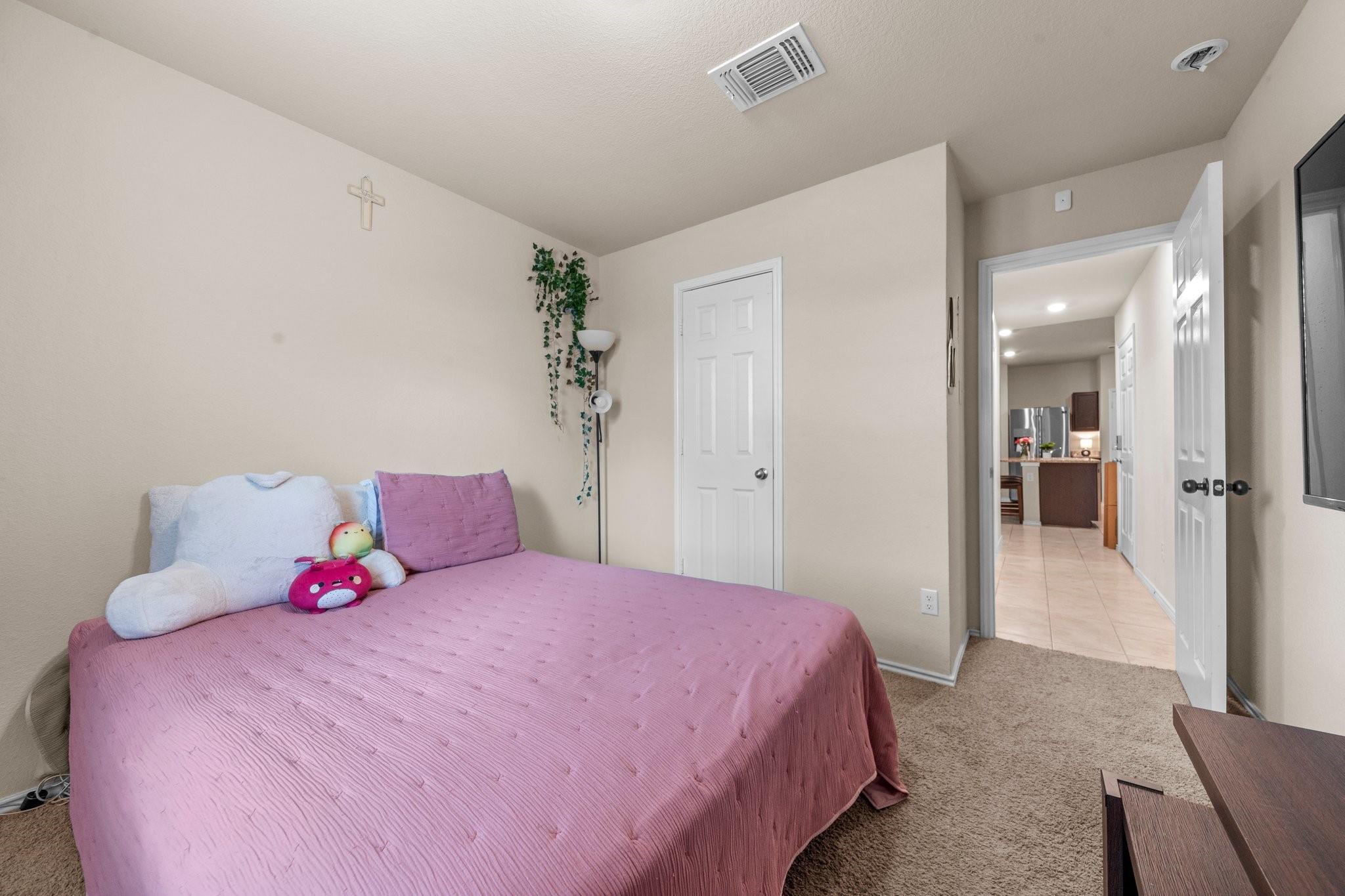 5805 Amelia Earhart Blvd Property Photo 13