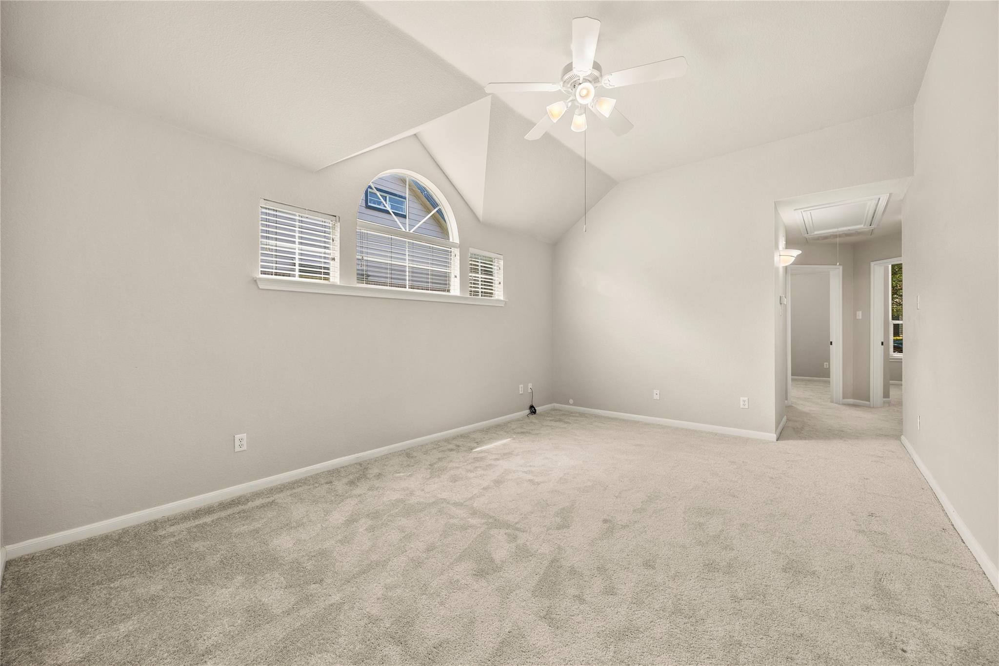 231 Westbury Ln Property Photo 34