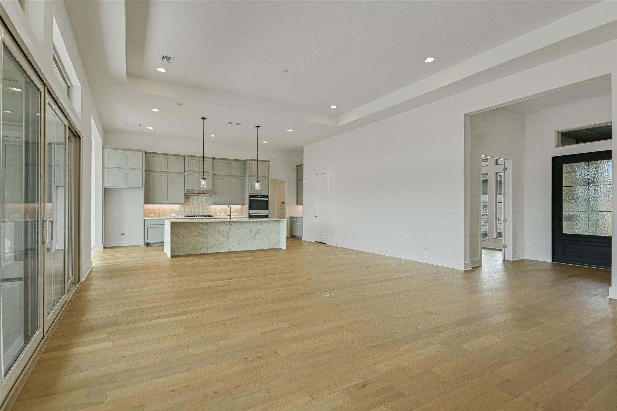 624 Harrison Matthew Ln Property Photo 8