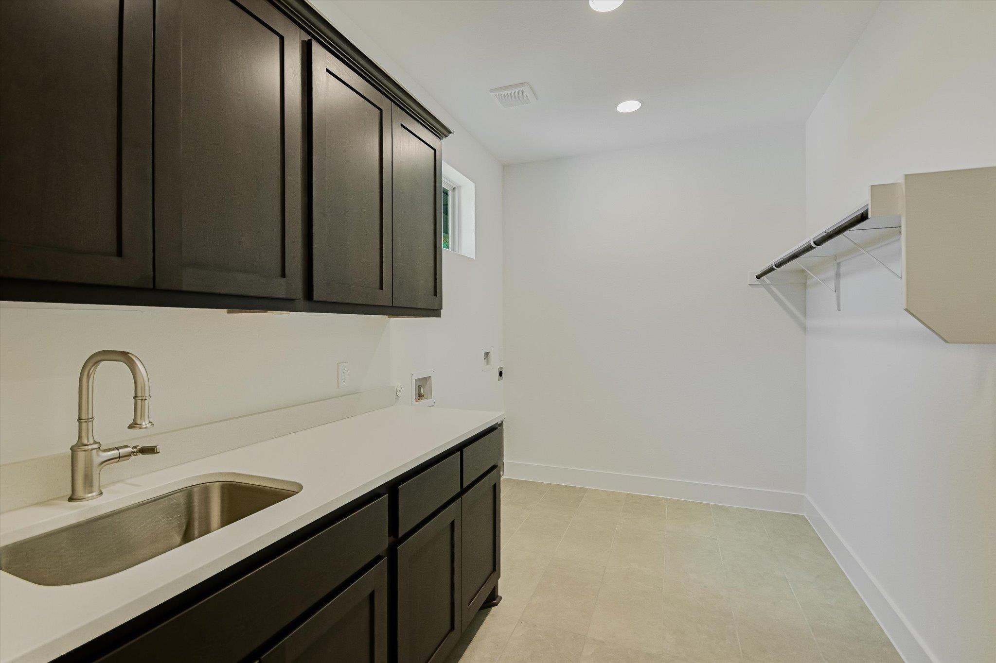 624 Harrison Matthew Ln Property Photo 15
