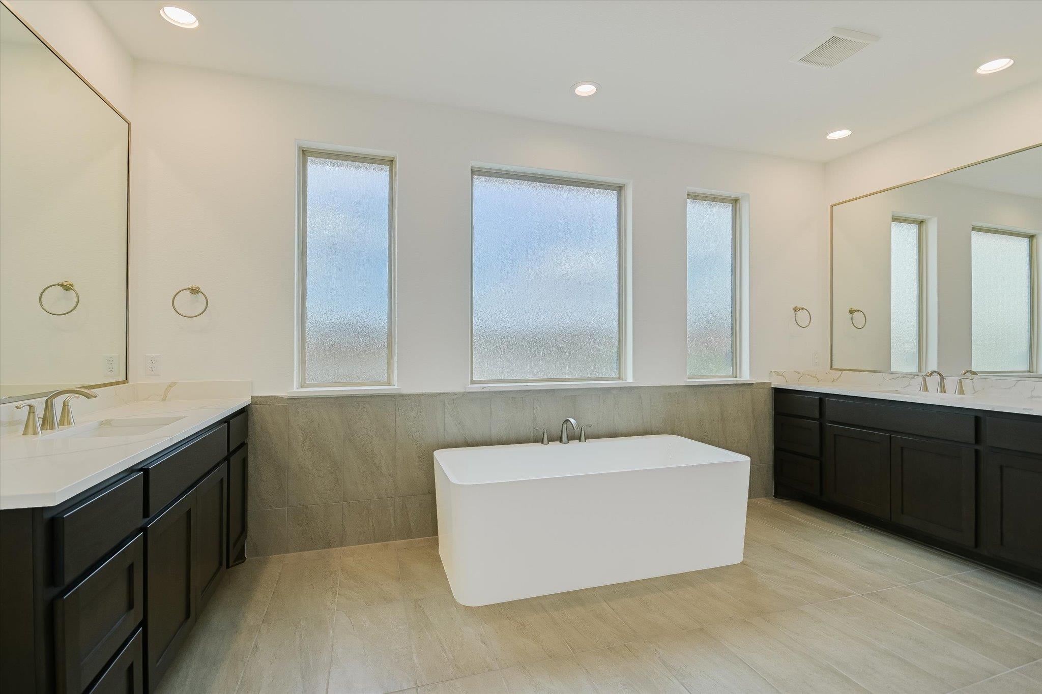 624 Harrison Matthew Ln Property Photo 20