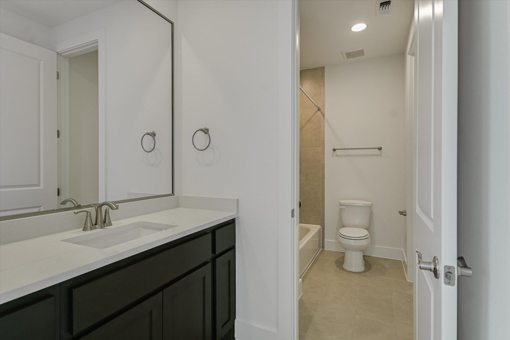 624 Harrison Matthew Ln Property Photo 27