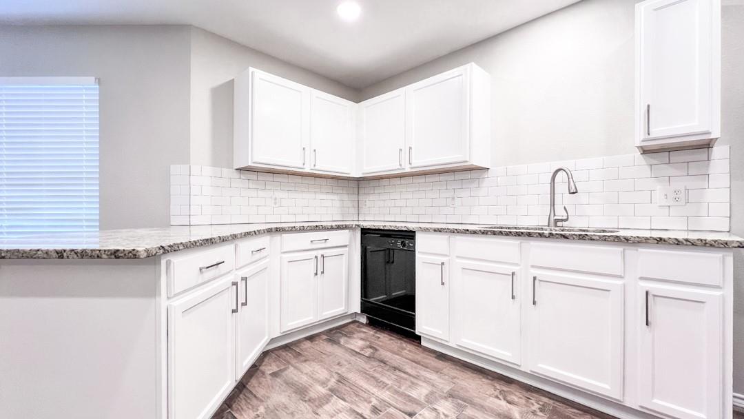 400 Catumet Dr Property Photo 8