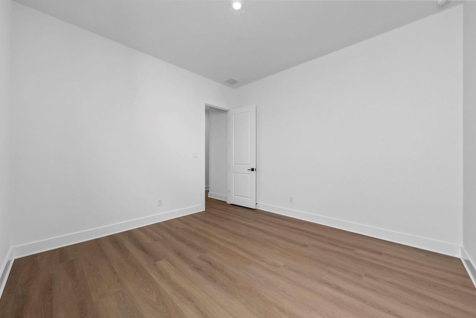 128 Ensberg Ln Property Photo 14