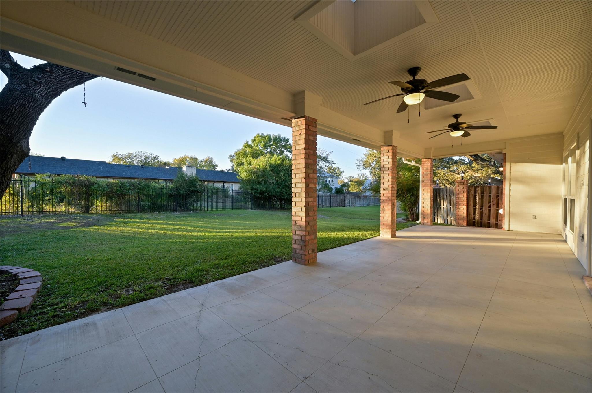 600 Willow Creek Rd Property Photo 28