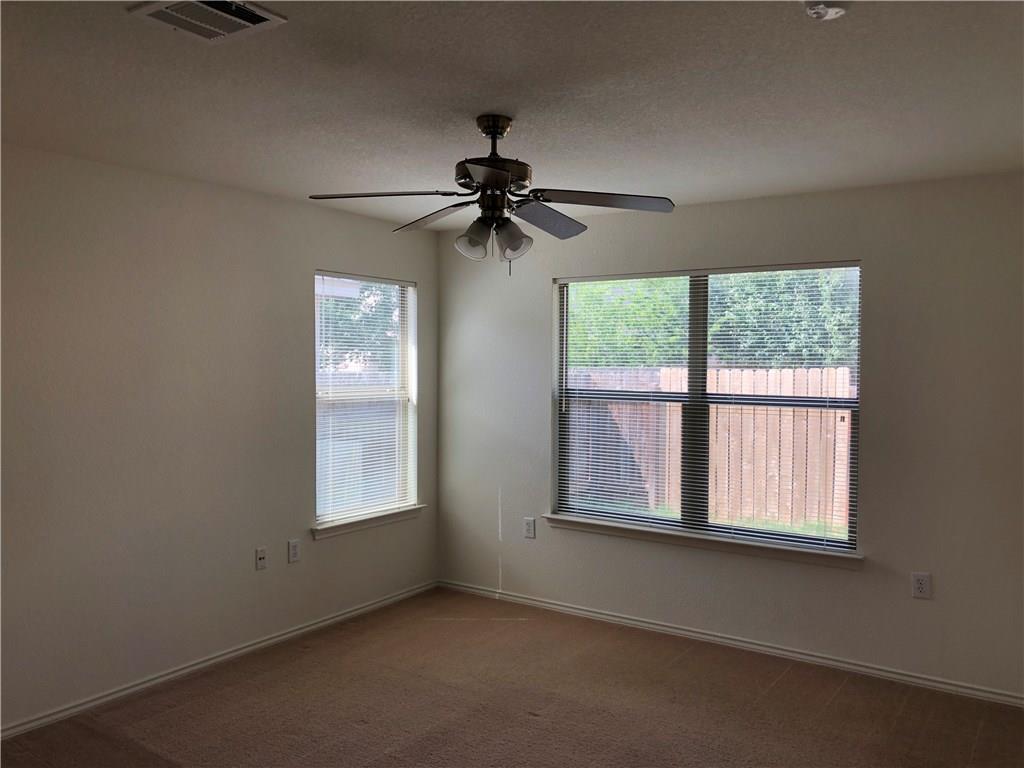 6912 Walkup Ln Property Photo 10