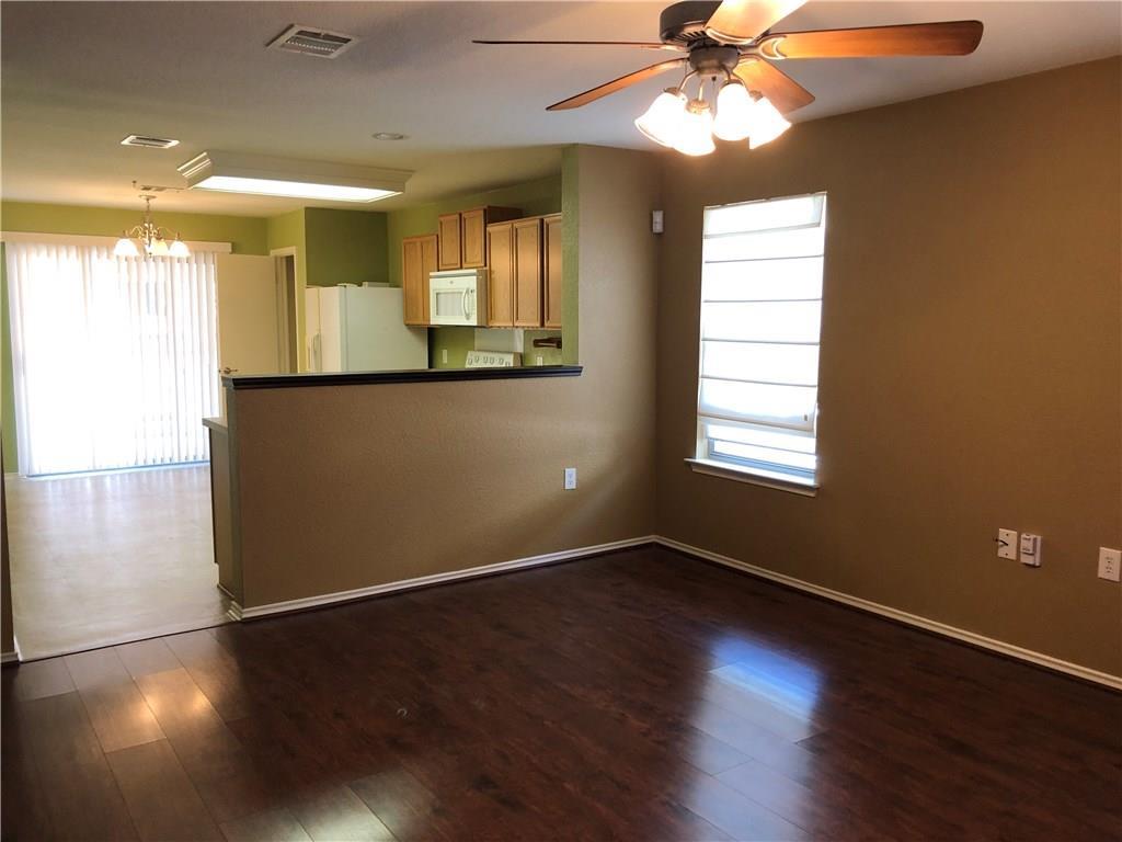 6912 Walkup Ln Property Photo 13