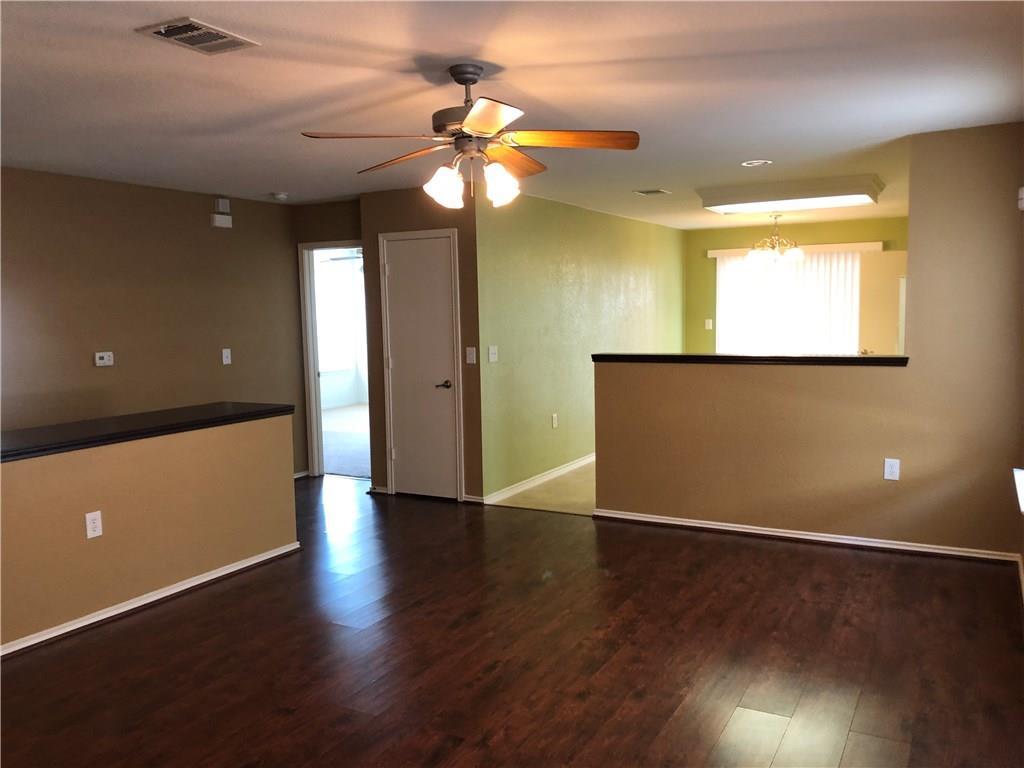 6912 Walkup Ln Property Photo 14