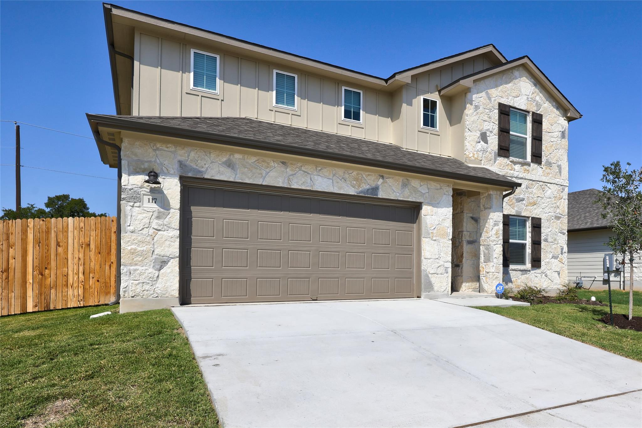117 Fairmeadow Downs Dr Property Photo 3