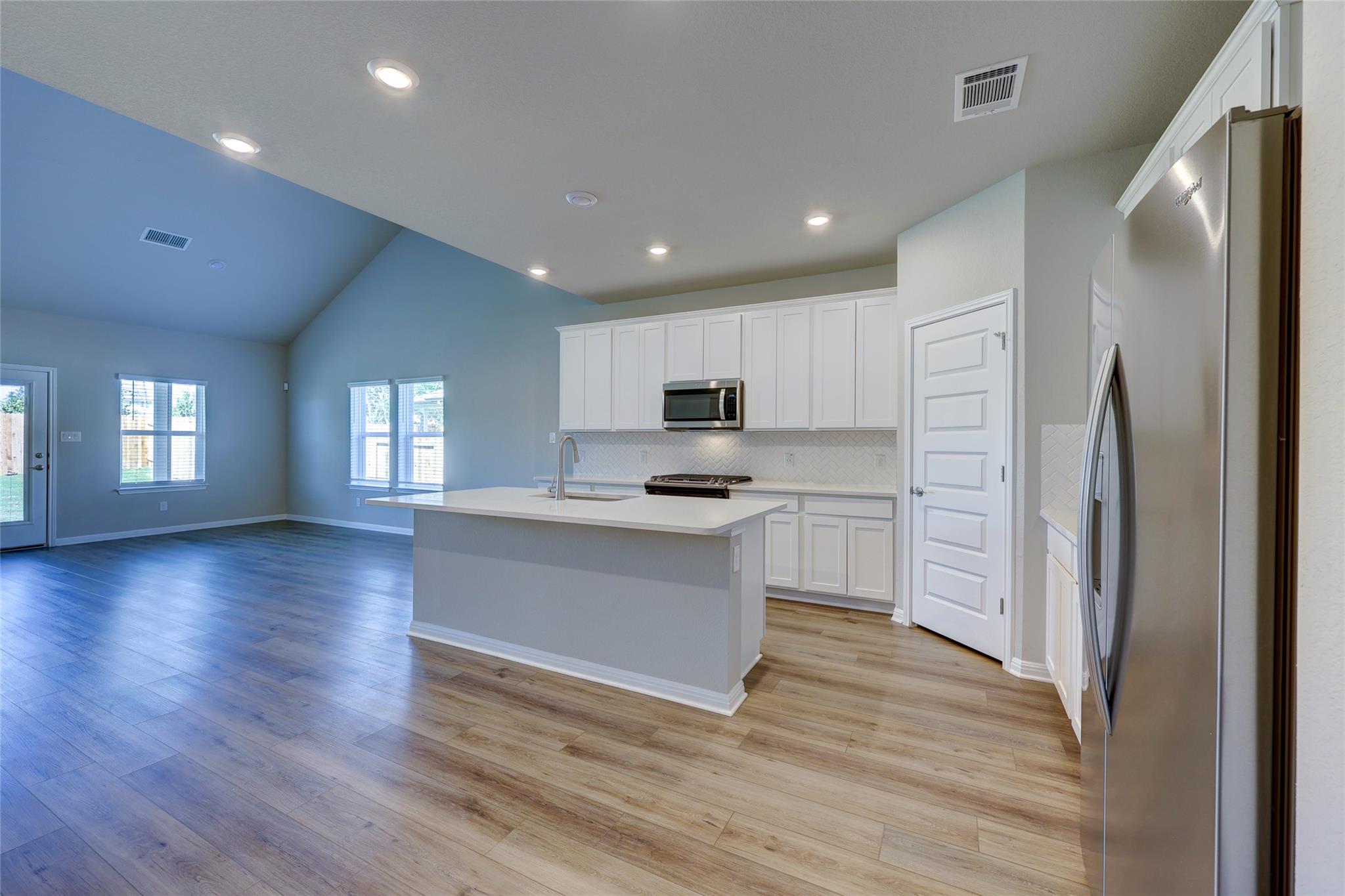 117 Fairmeadow Downs Dr Property Photo 8
