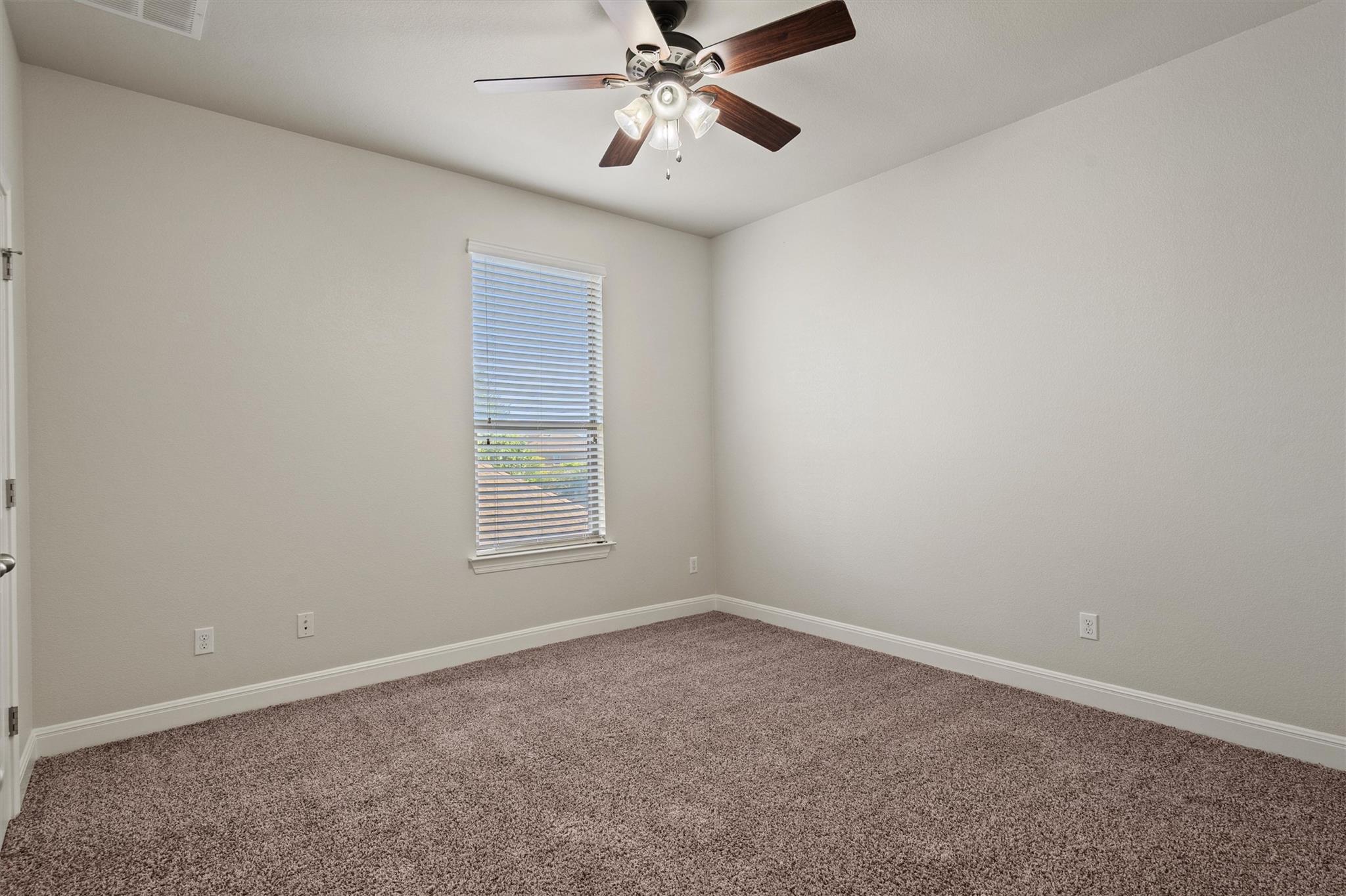 706 Harwood Dr Property Photo 29
