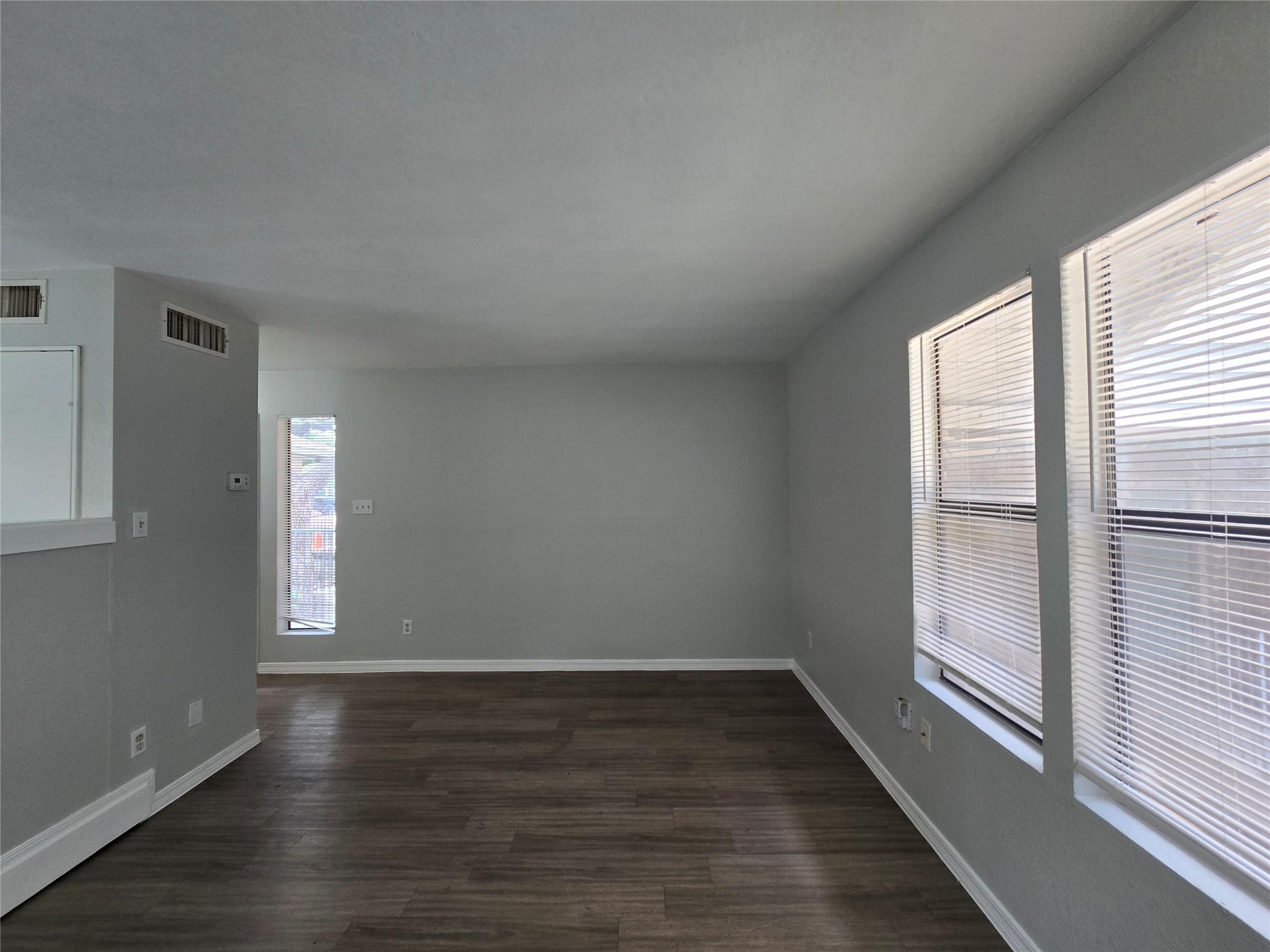 513 South Park Dr #201 Property Photo 14