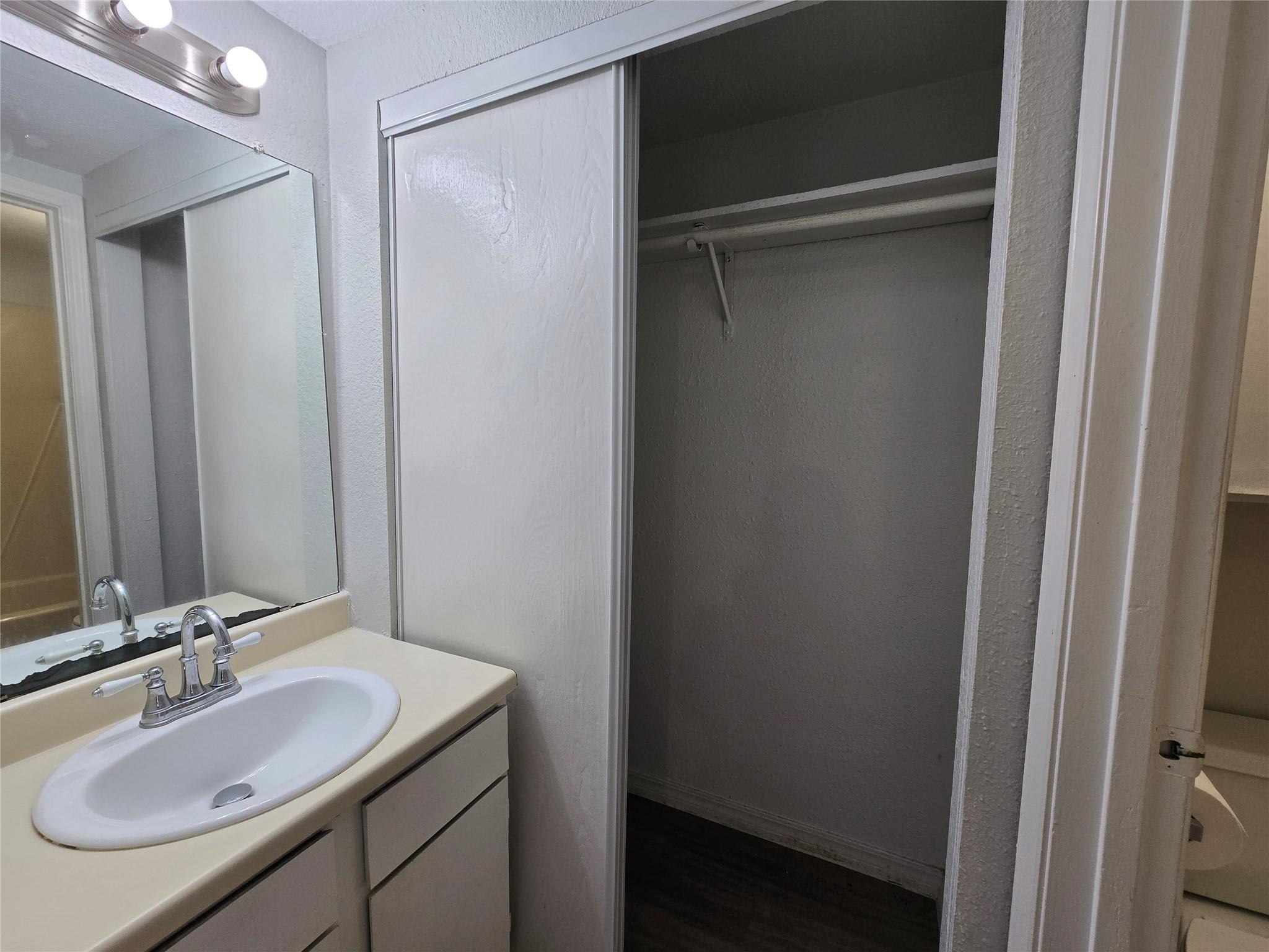 513 South Park Dr #201 Property Photo 22