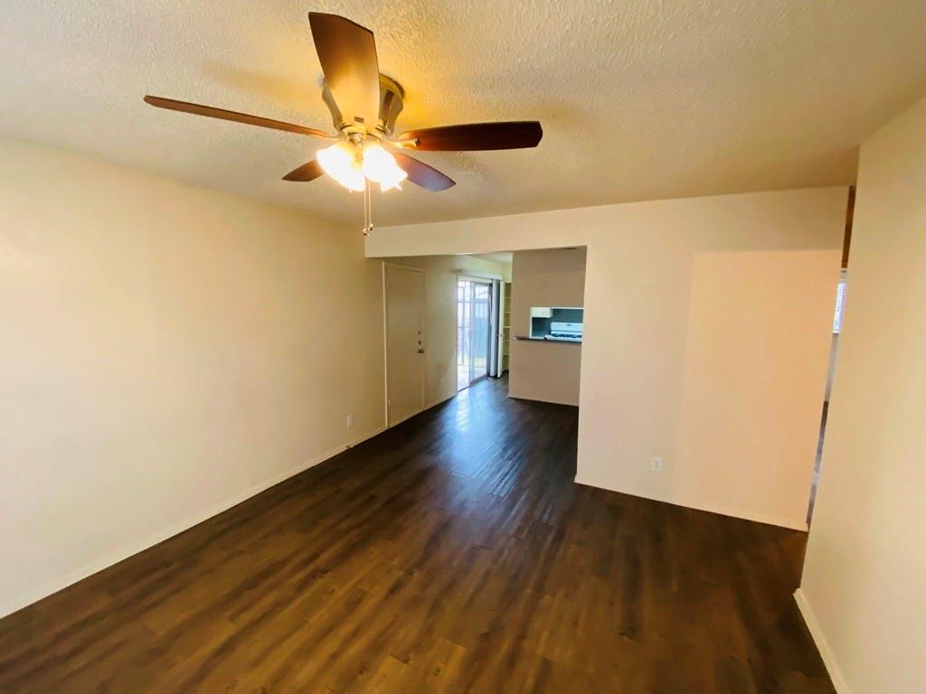 1710 Ledgewood Dr #b Property Photo 5