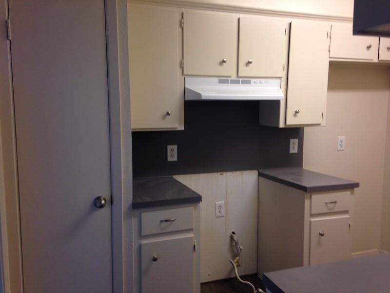 1710 Ledgewood Dr #b Property Photo 9