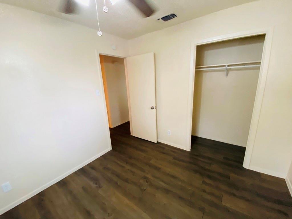 1710 Ledgewood Dr #b Property Photo 11